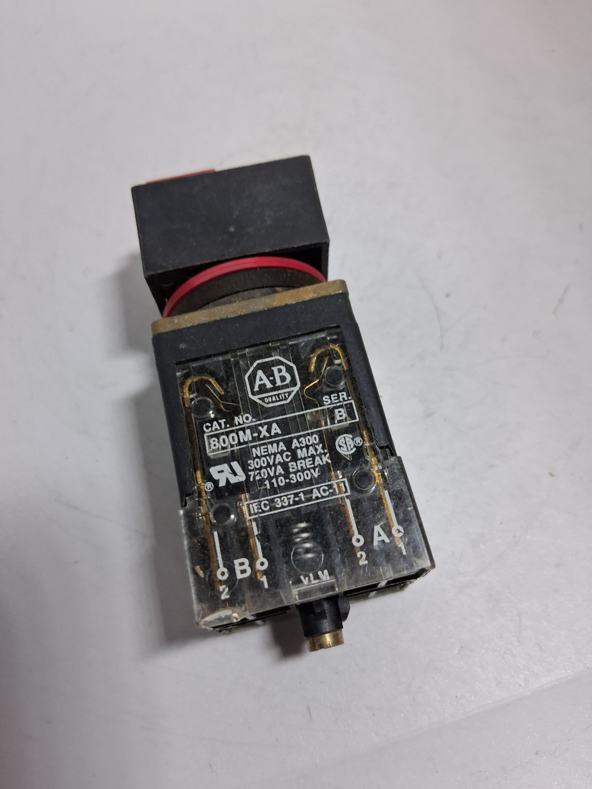 ALLEN BRADLEY 800MB-DB16B PUSHBUTTON DUAL RED/GREEN 2NO/2NC NON-ILL SE A