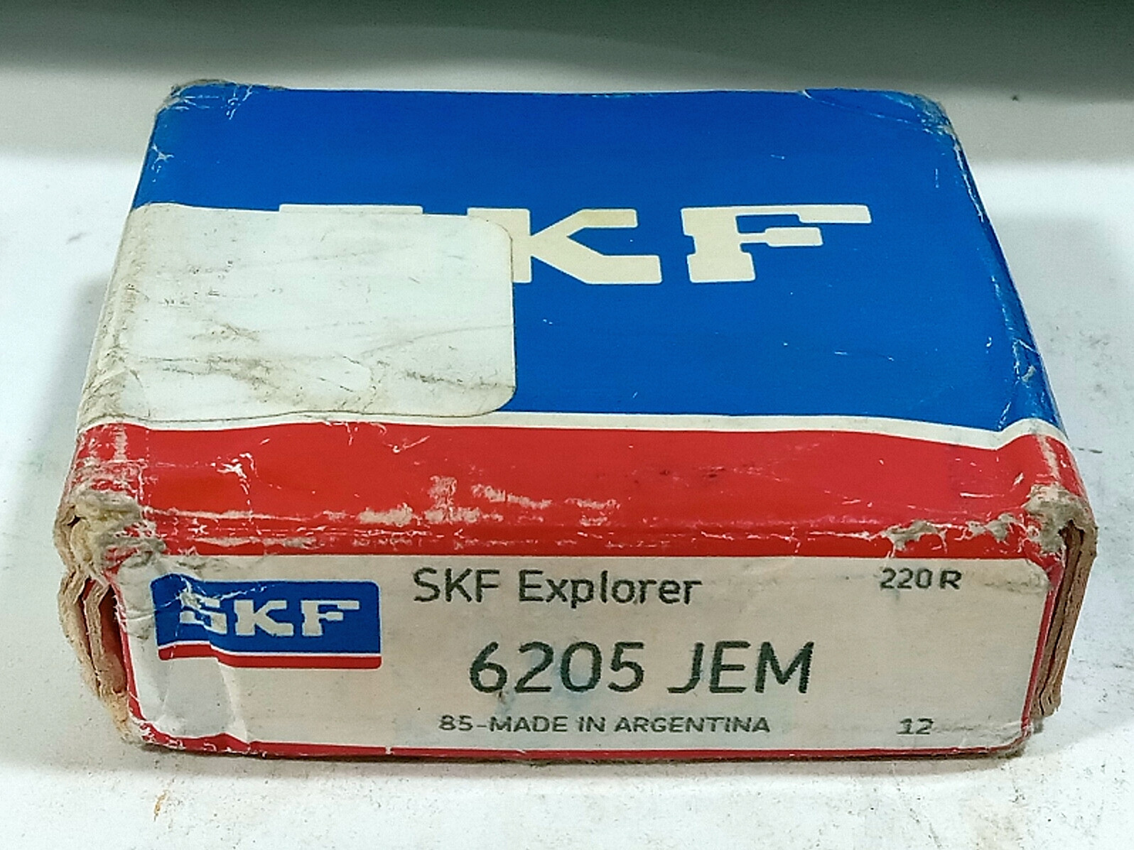 1 NEW SKF 6205 JEM DEEP GROOVE BALL BEARING NIB ***MAKE OFFER***