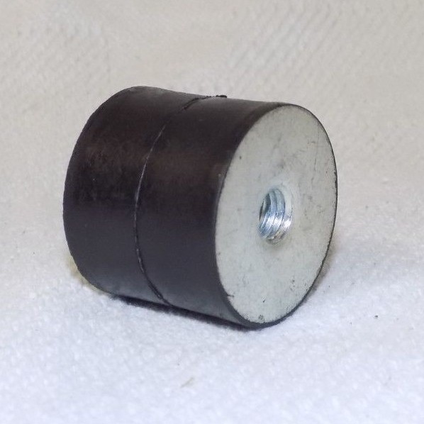 NEW QTY 4 Shock Absorber 8mm X 1.25 Thread Resilient Mount 1 1/4″ W x 1″ H,