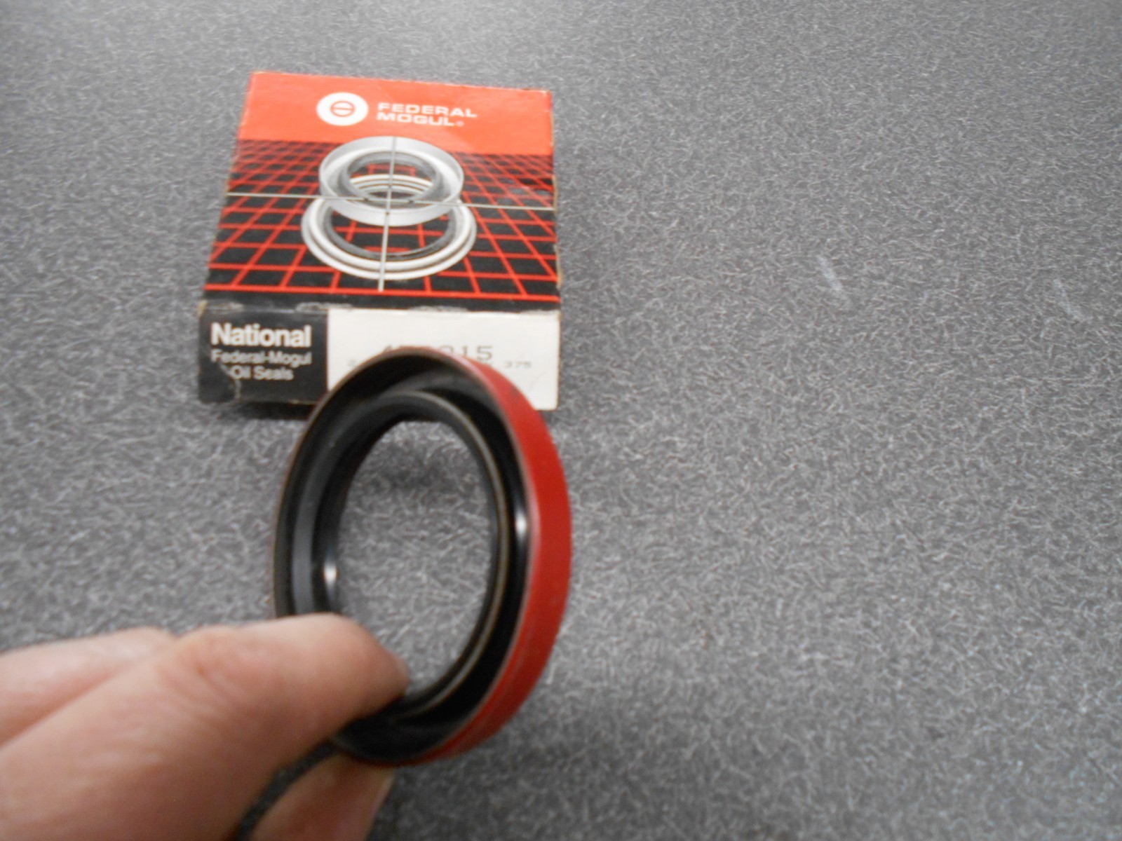 Federal Mogul 472015, National Oil Seal. 2.125X3.000X0.375 NOS!
