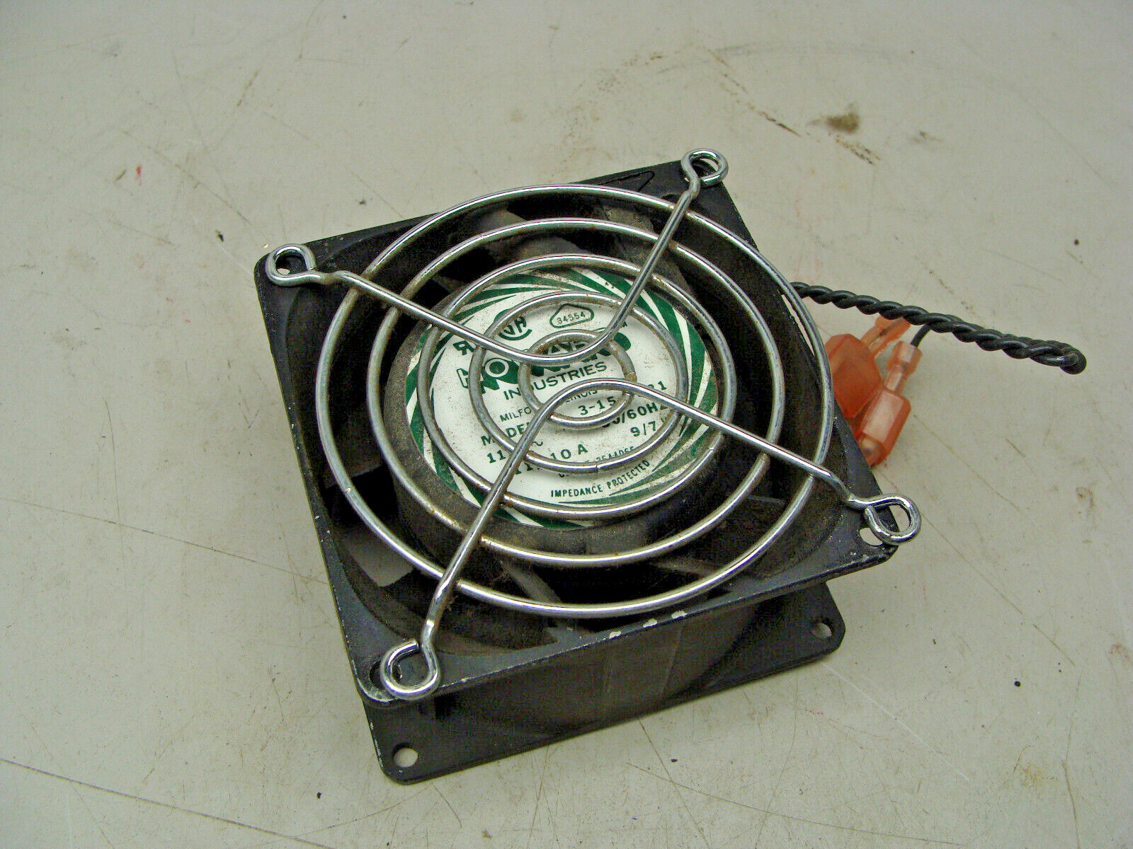 HOWARD INDUSTRIES AXIAL MUFFIN FAN MODEL 3-5-1321 115V .11/.10A 9/7W