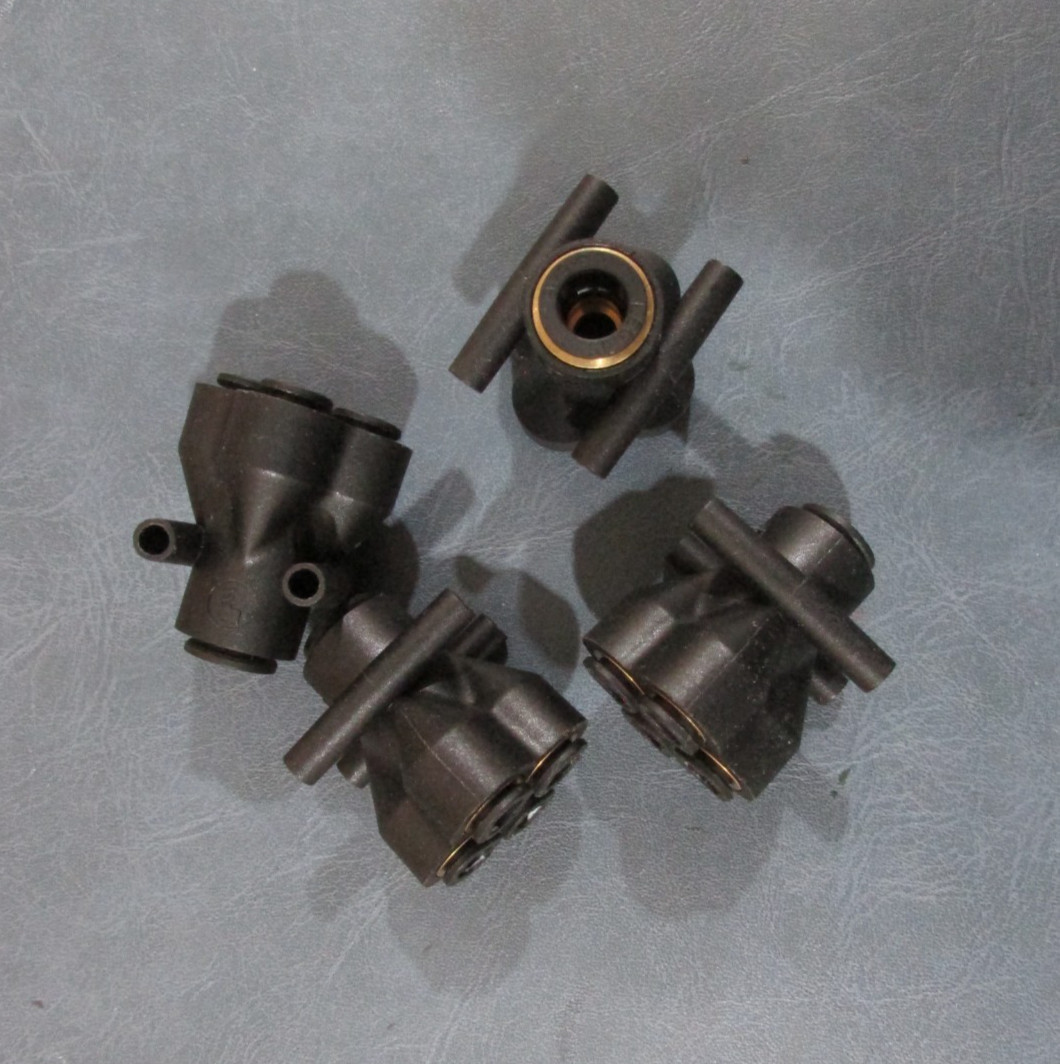 McMaster.Carr 5225K34 CIP 4 into connector Lot of 4