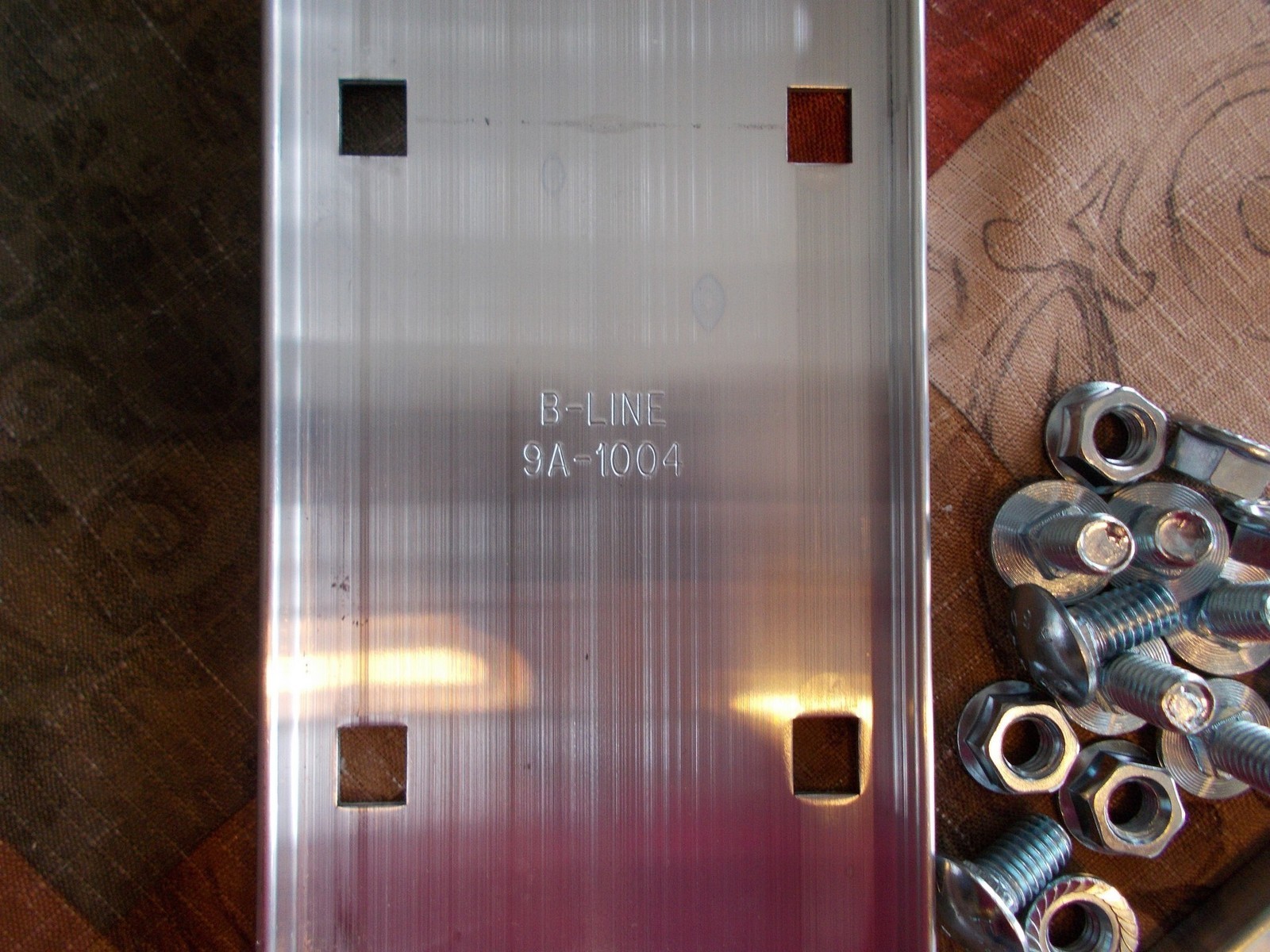 NEW B-Line 9A-1004 Splice Plate 6-7″ Wedge Lock *FREE SHIPPING*