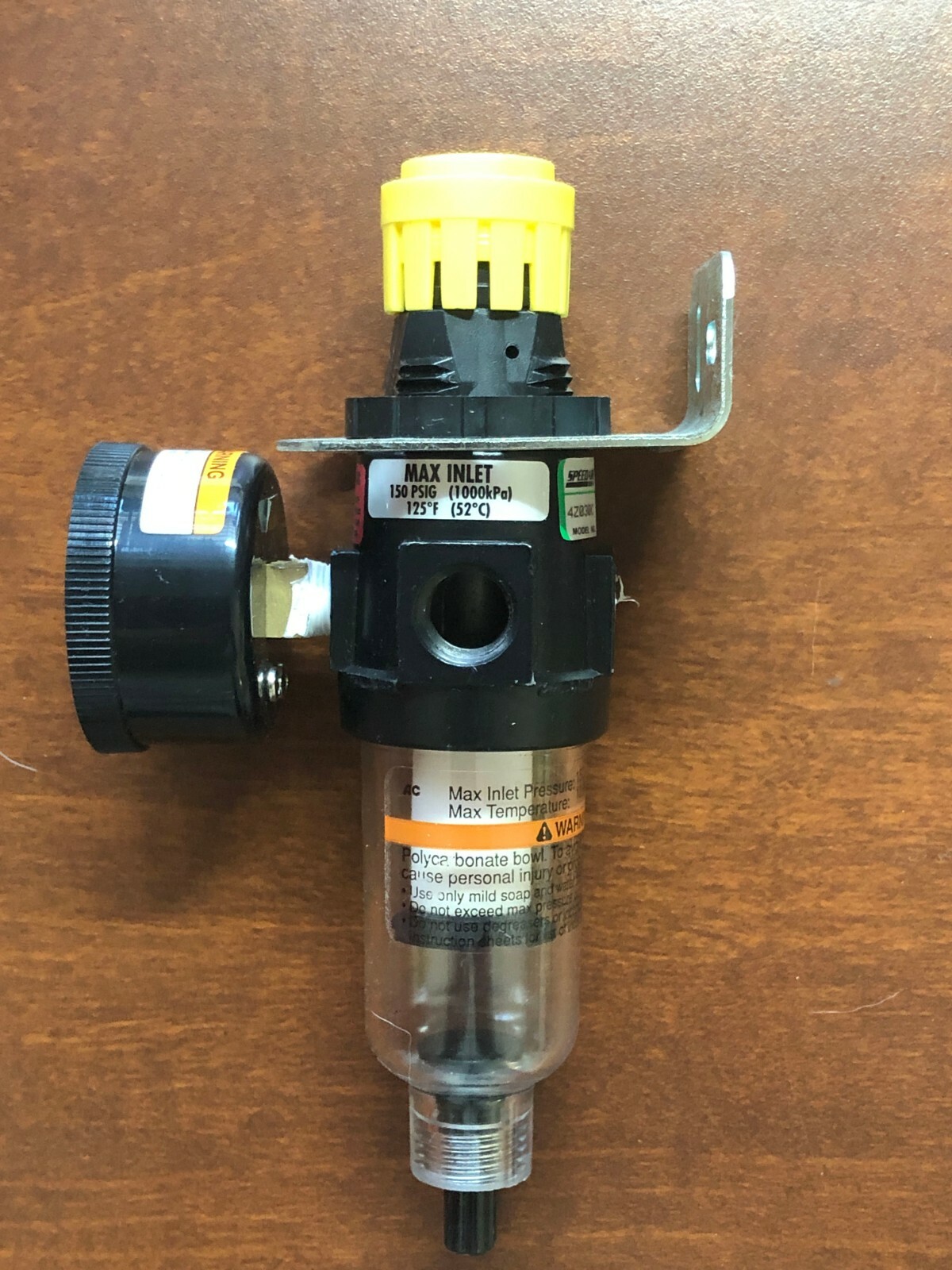 New Old Stock SPEEDAIRE 5Z415A Filter/Regulator