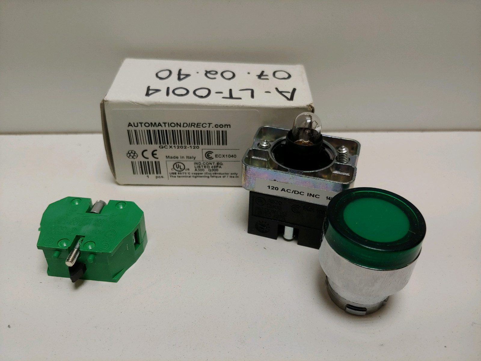 NEW OLD STOCK! AUTOMATION DIRECT 120V ILLUMINATED GREEN PUSH BUTTON GCX1202-120