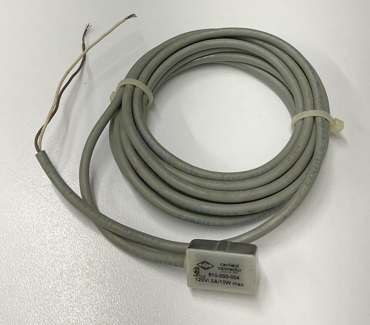 Canfield Connector 810-000-004 Reed Switch 120V