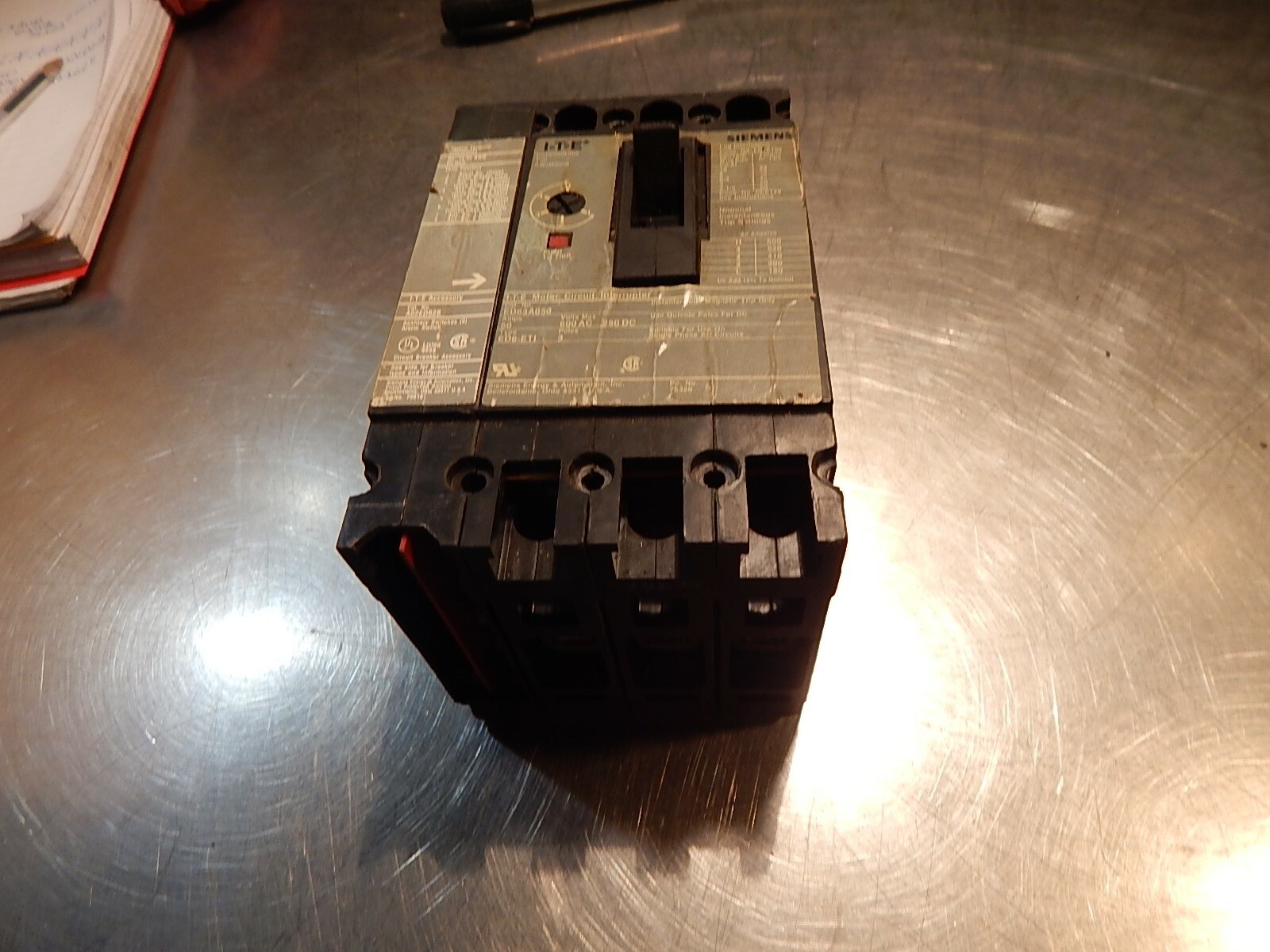 ITE Siemens ED63A050 600VAC 250VDC 50A 3-Pole Circuit Breaker A02ED628