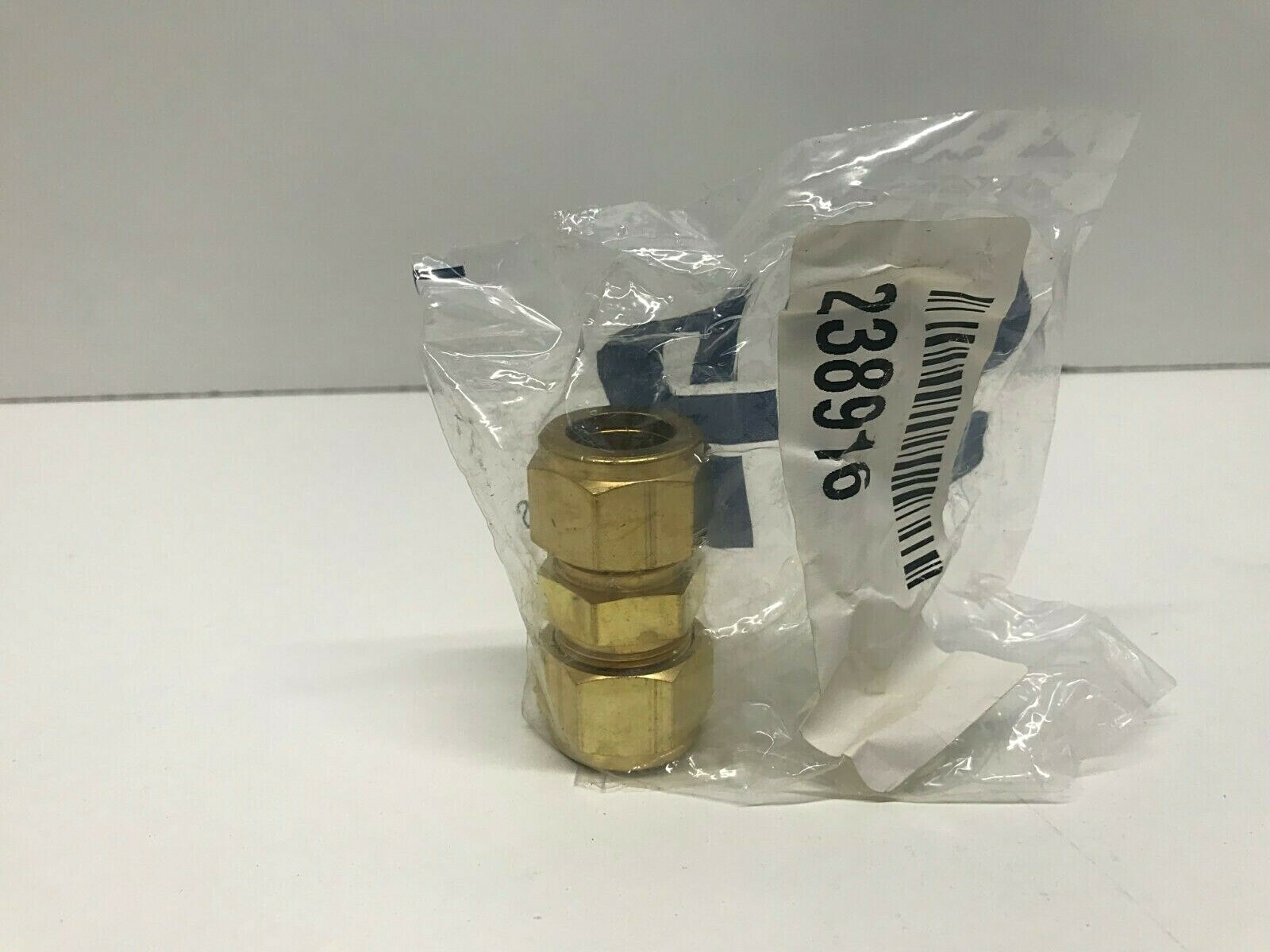 LOT OF (5) NEW! SSP 1/2″ TUBE OD X 1/2″ FEMALE NPT BRASS FEMALE ELBOWS IBD8FE8