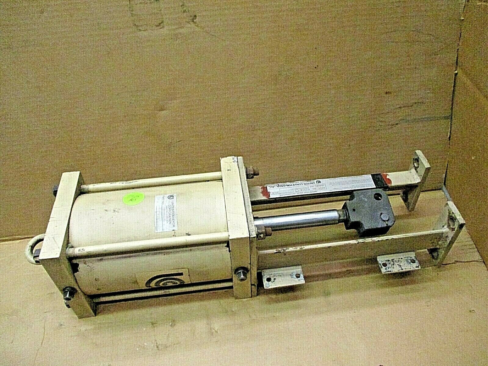 United Conveyor Pneumatic Cylinder 44011402 6″x6.5″ A4996AES