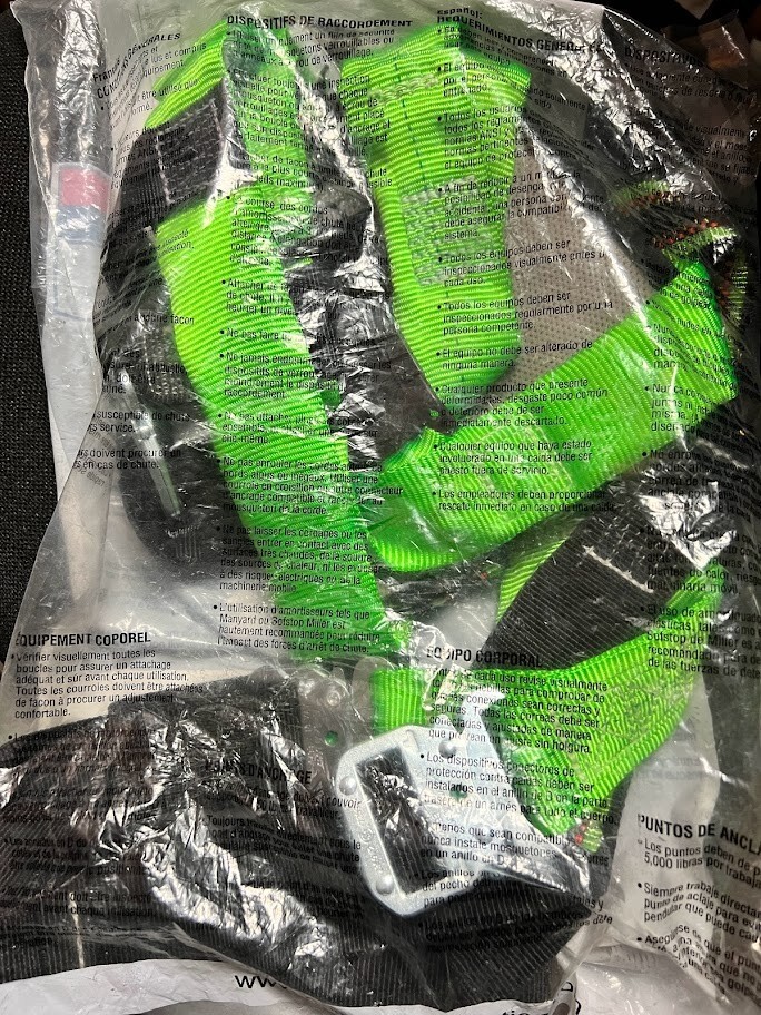 MILLER DURAFLEX PYTHON ULTRA HARNESS P950QC/UGN/BRAND NEW