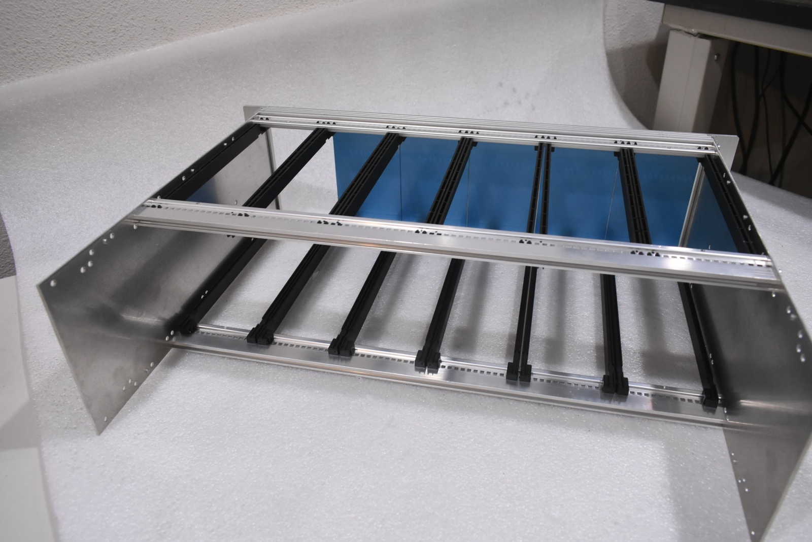 RACK MOUNT CHASSIS 6 SLOT 13″ DEPTH X 19″ WIDTH X 5.25″ HEIGHT