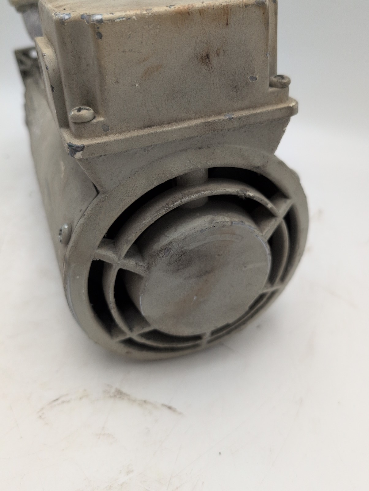 Lenze MDEMA1M071-42 0.68kW 0.91HP 480V 3-Phase Inverter Duty Electric Motor 1705