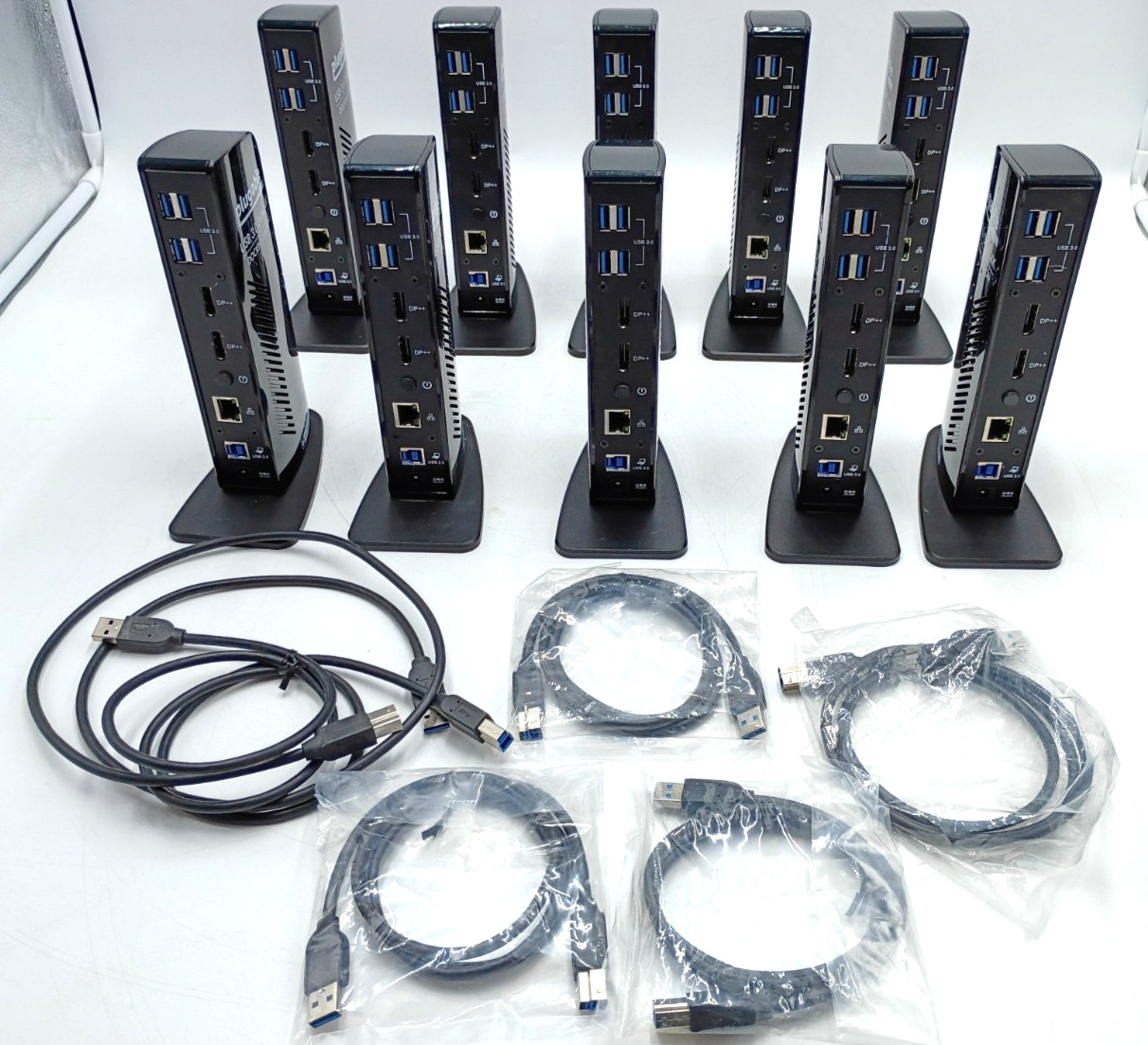 Lot of 10 Plugable UD-6950 USB 3.0 Dual 4K Docking Station W 6 USB Type B cables