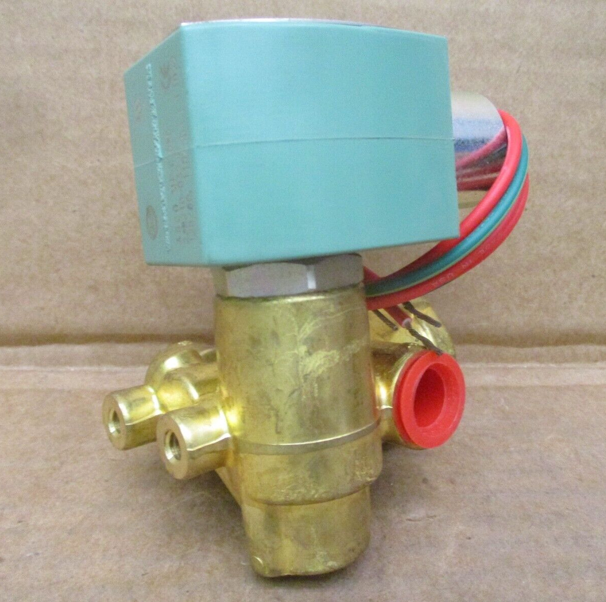 ASCO Red Hat 8321G002 Valve 3-Way 3/8 In Pipe 49679HI