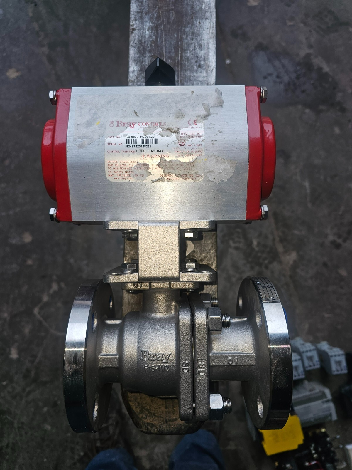 Bray 92-0830-11300-532 Pneumatic Actuator w/Flowtek F15 SST 1 1/2″ Ball Valve