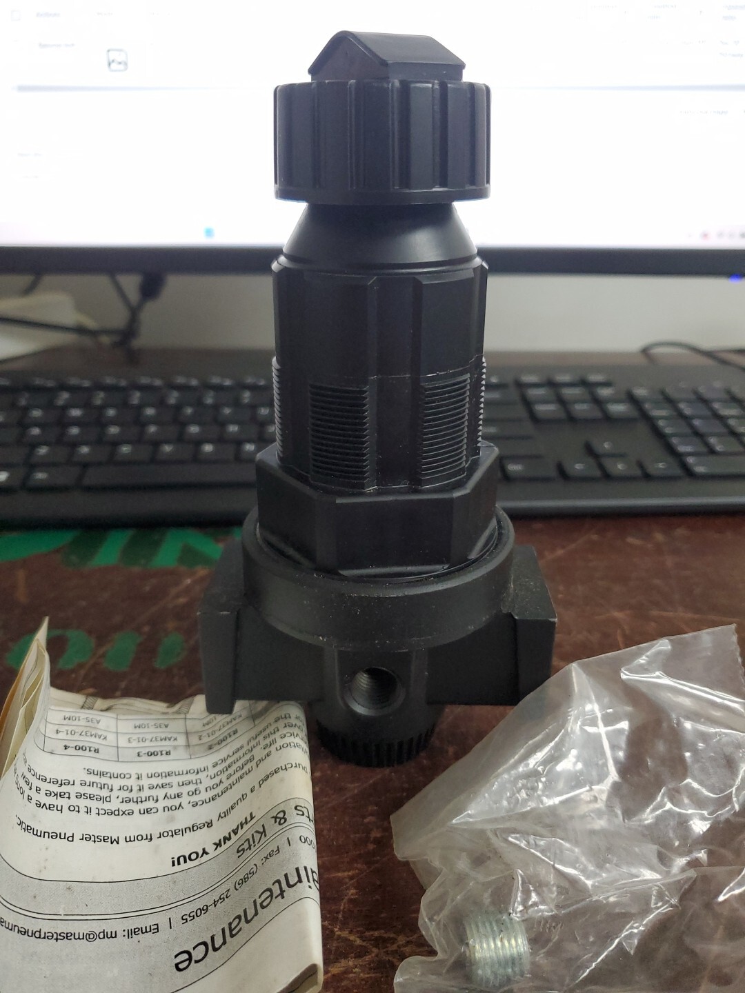 MASTER PNEUMATIC DETROIT R100-4 Regulator 1/4″ to 1″ 0-200 psi (CX24E)