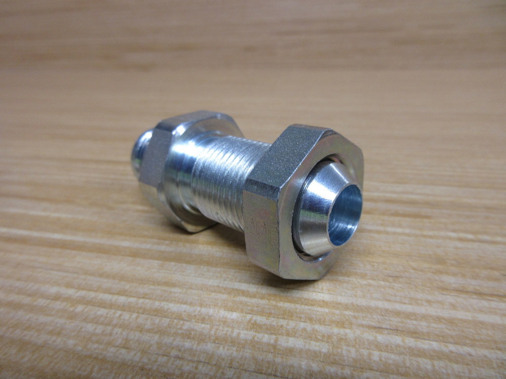 Parker 10WMTXWLNMS Bulkhead Union
