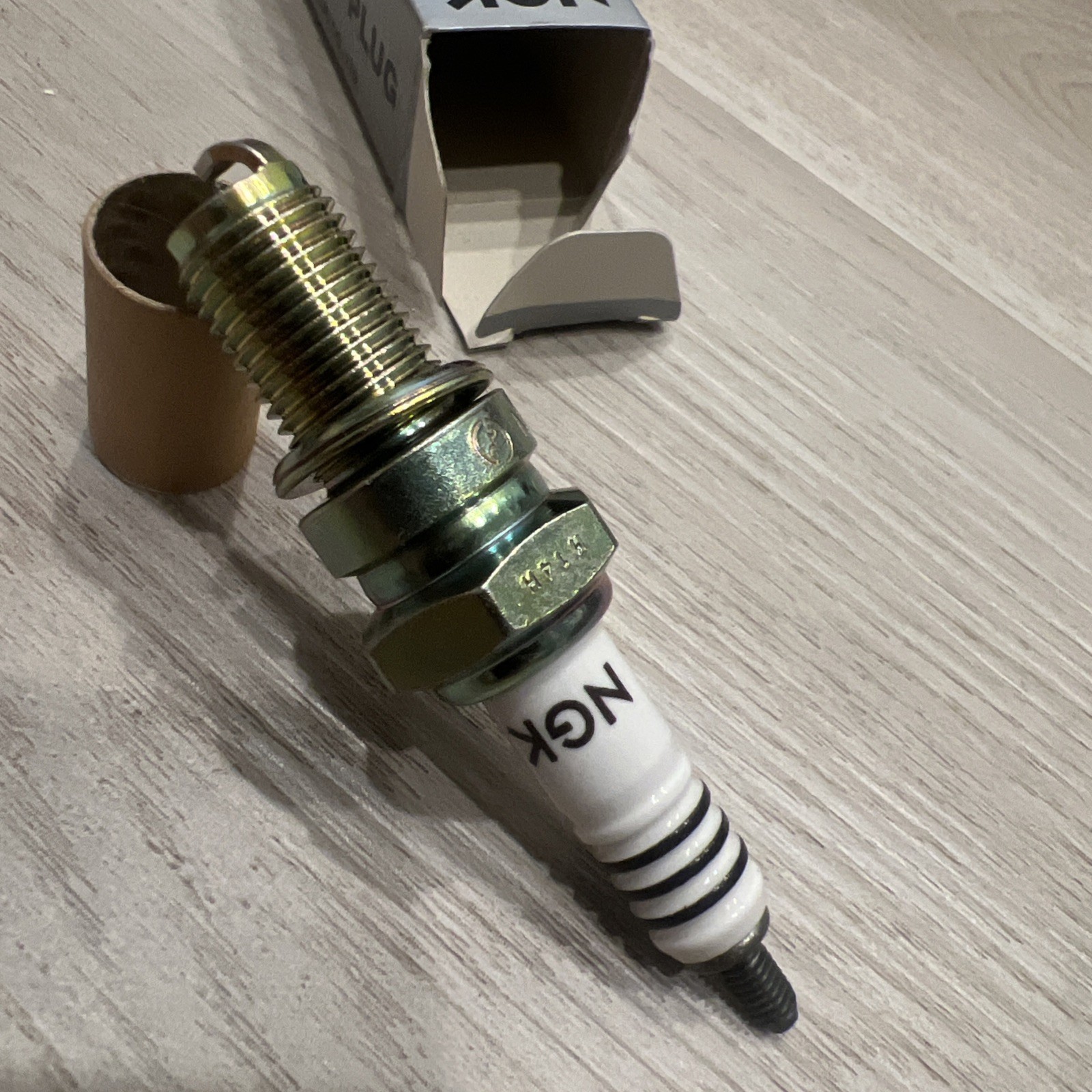 NGK VX Platinum Spark Plug D8EVX 2850