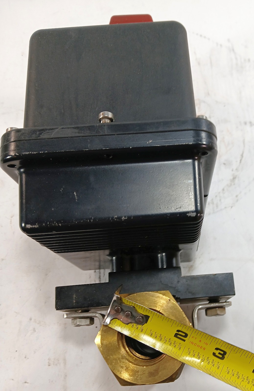 1 USED GEMINI VALVE 630 ELECTRIC ACTUATOR W/ BRASS BALL VALVE ***MAKE OFFER***