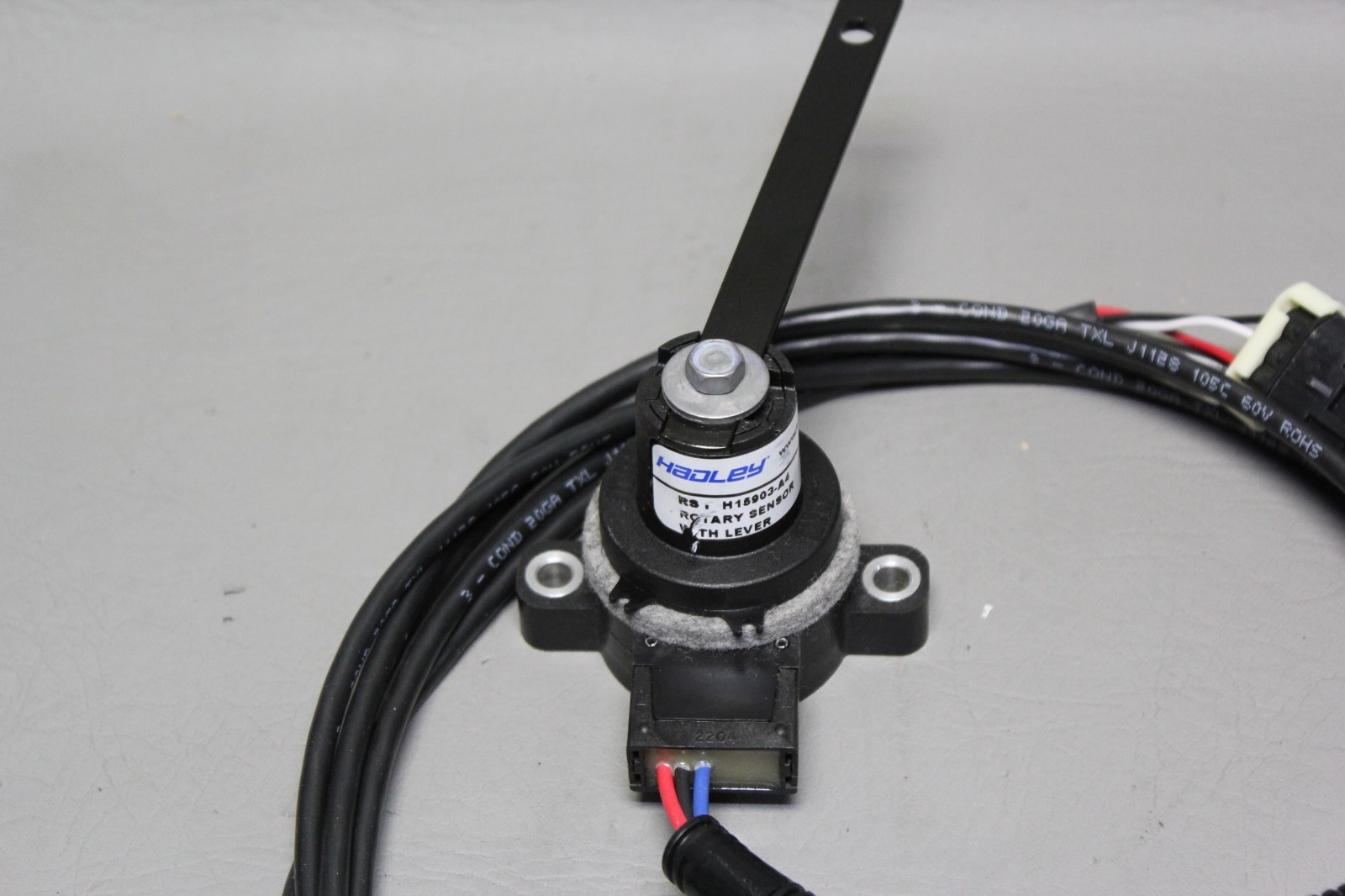 HADLEY ROTARY SENSOR WITH LEVER AND CABLES H15903-A4