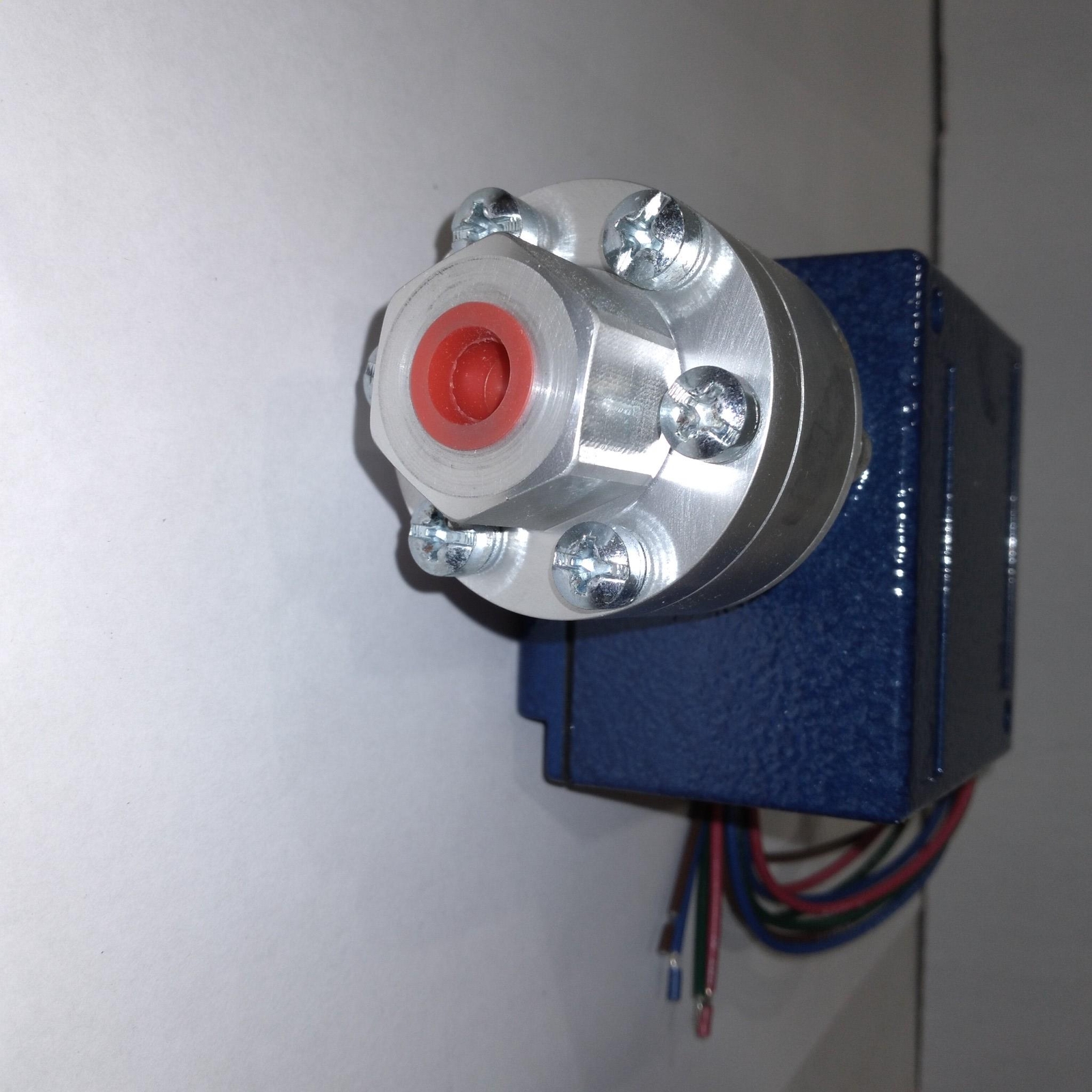 ITT NEO-DYN ADJUSTABLE PRESSURE SWITCH 100P17C6 3000PSIG 125/250VAC 125VDC