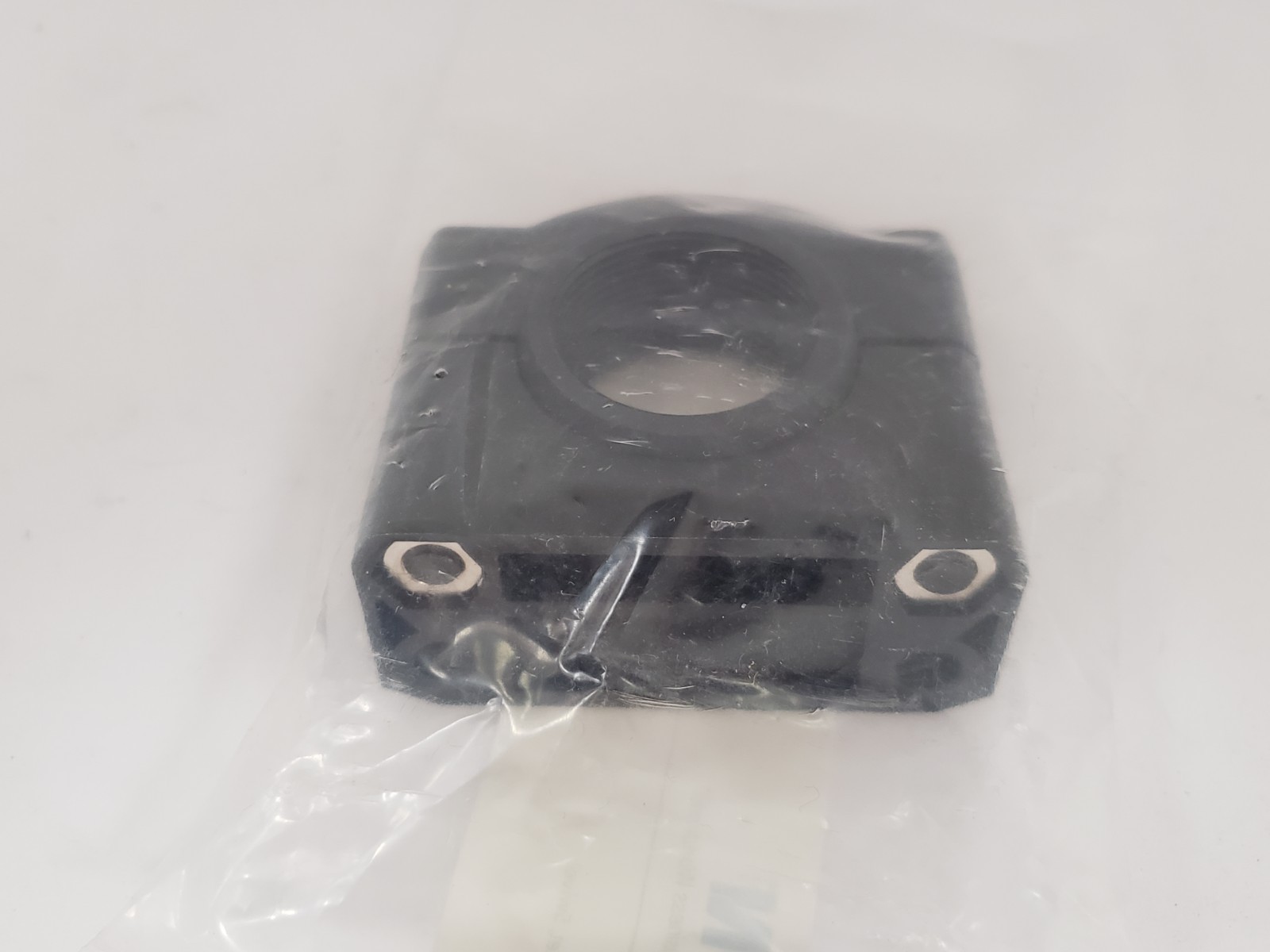 EATON 6150E-6503 MOUNTING BRACKET 30mm HOLE SERIES A1 NIB