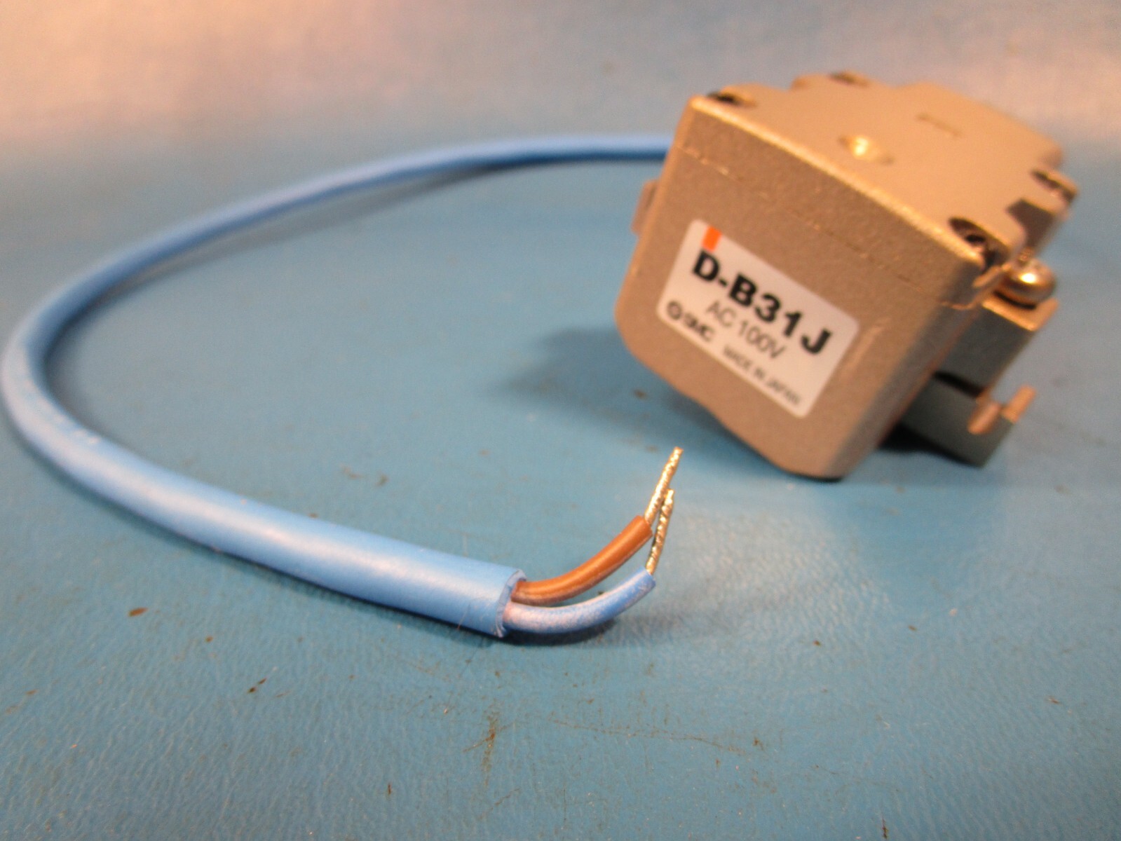 SMC D-B31J auto-switch, w/indicator light, AUTO-SWITCH ACCESSORY