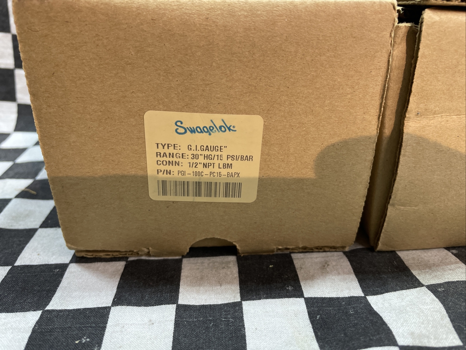SWAGELOK PGI-100C-PG100-BAPX, PGI100CPG100BAPX, Pressure Gauge 100 PSI, LOT OF 2