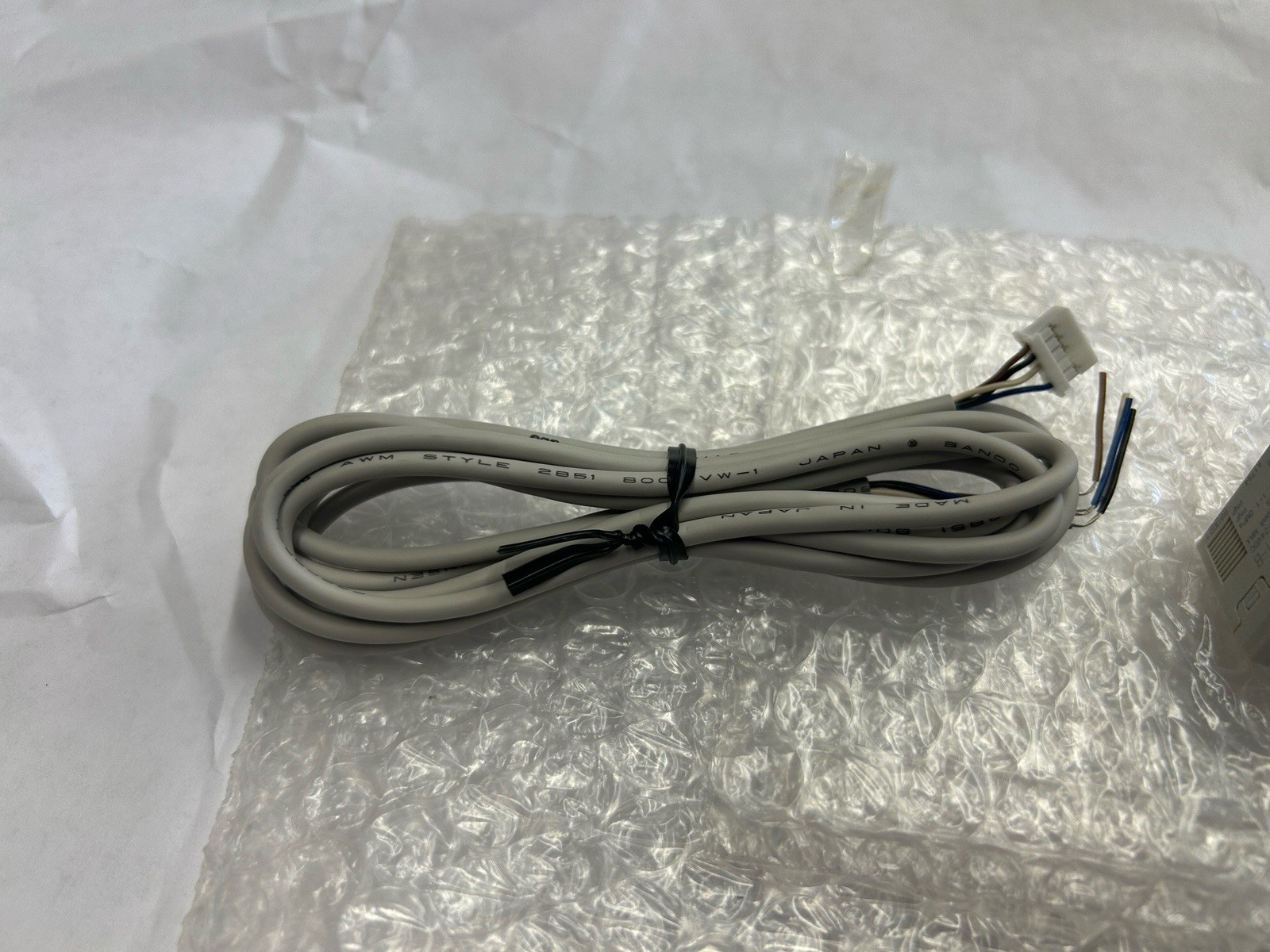 New SMC ISE30A-N01-B-L Digital Pressure Switch