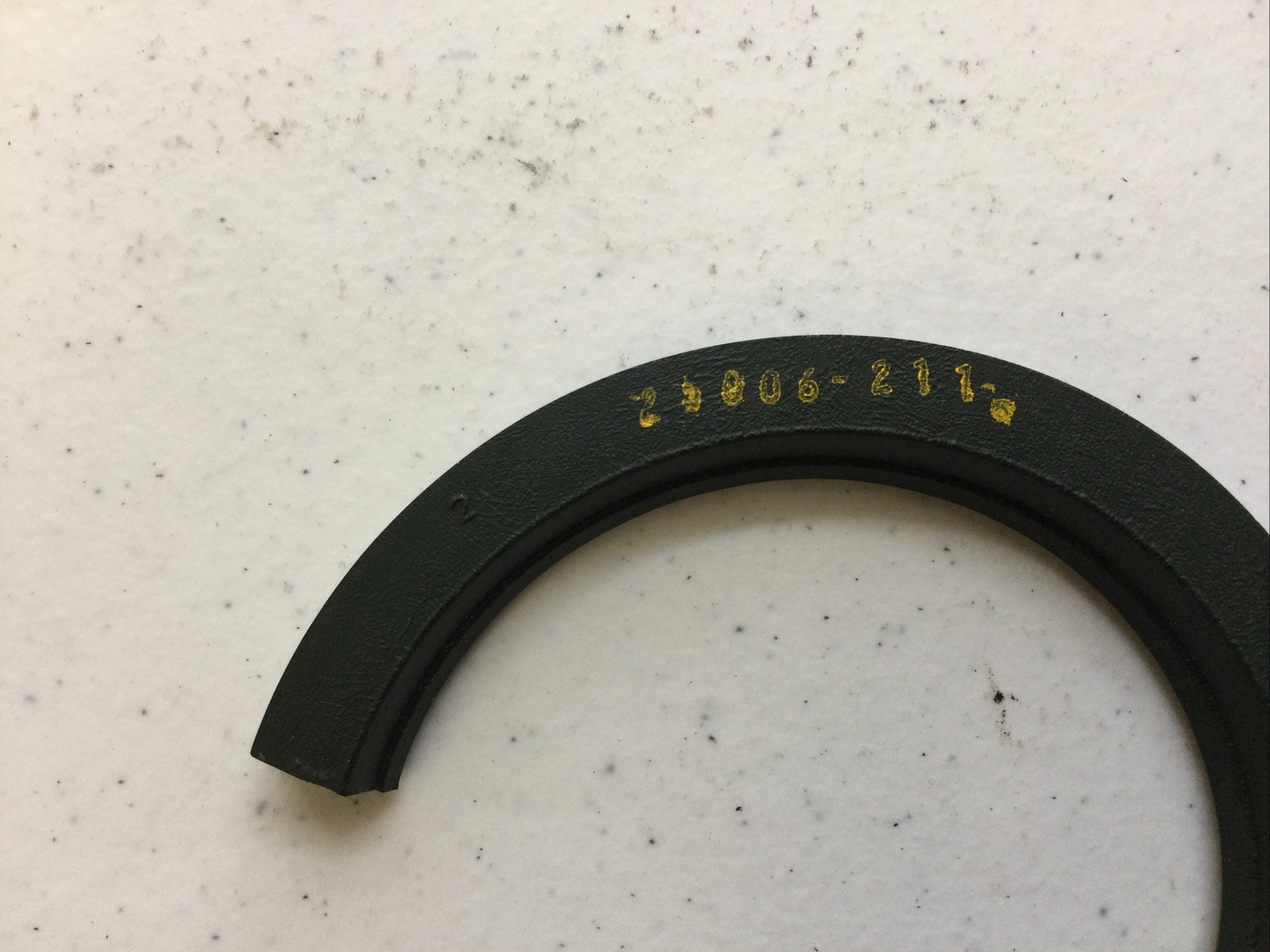 NEW GARLOCK-KLOZURE 25006-2118 DYNAMIC OIL SEAL, 23X2118, FREE SHIPPING