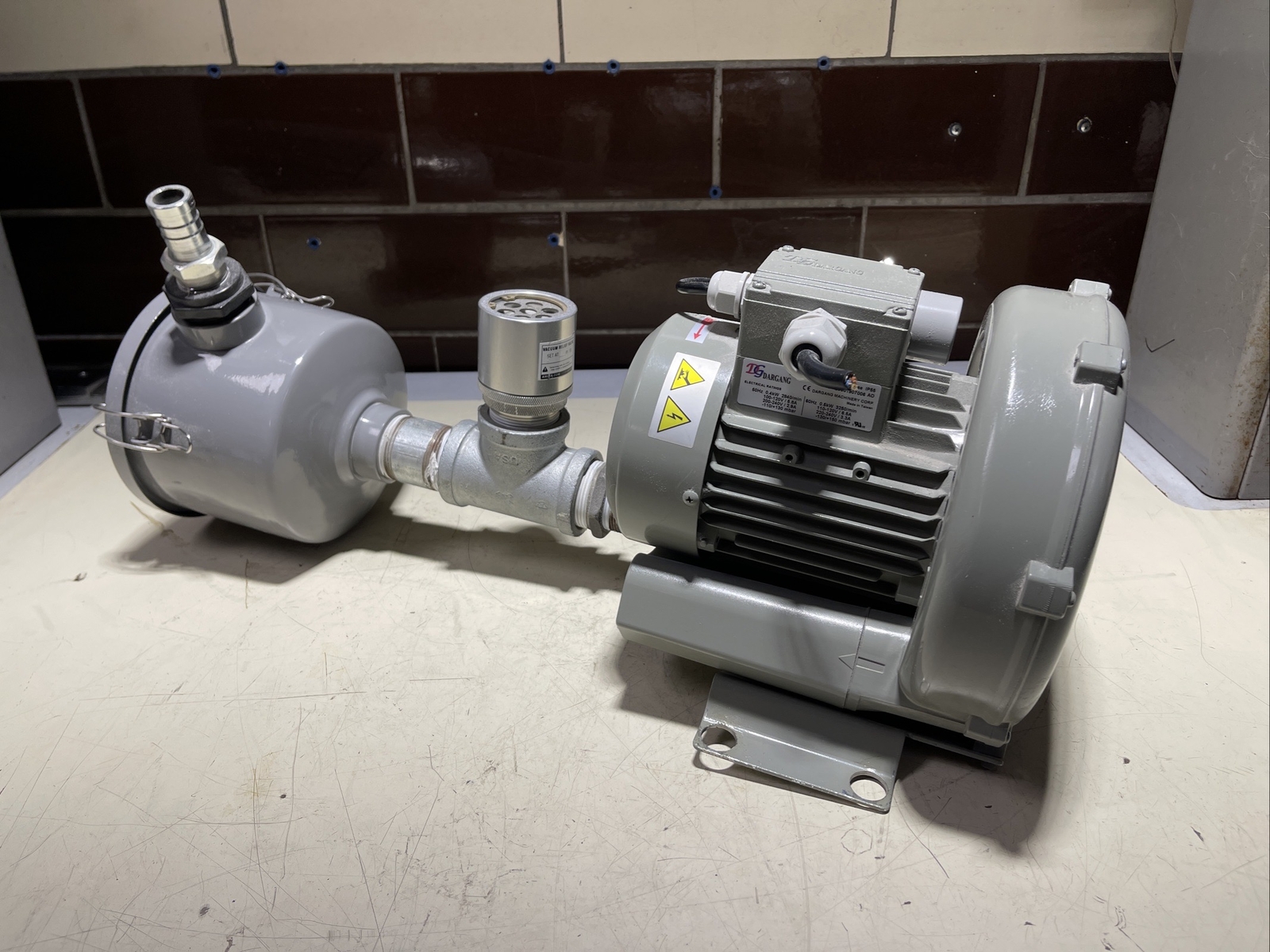Dargang DG-200 11TH DGM211 0.5kW 110-240V Vacuum Blower ~ Warranty