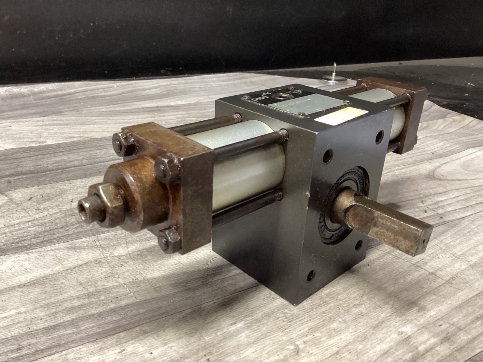 PHD R11H3045-A ROTARY ACTUATOR #105A149PR2