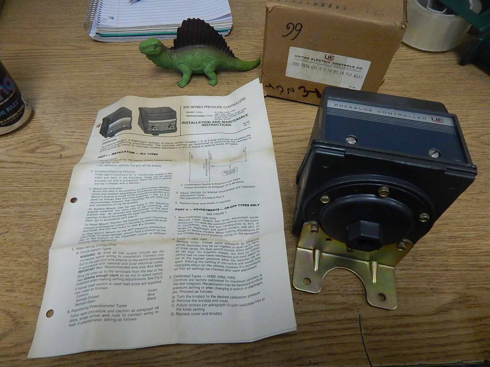 NEW United Electric Controls 8343 9574 451 UE Pressure Controller FREE SHIPPING*