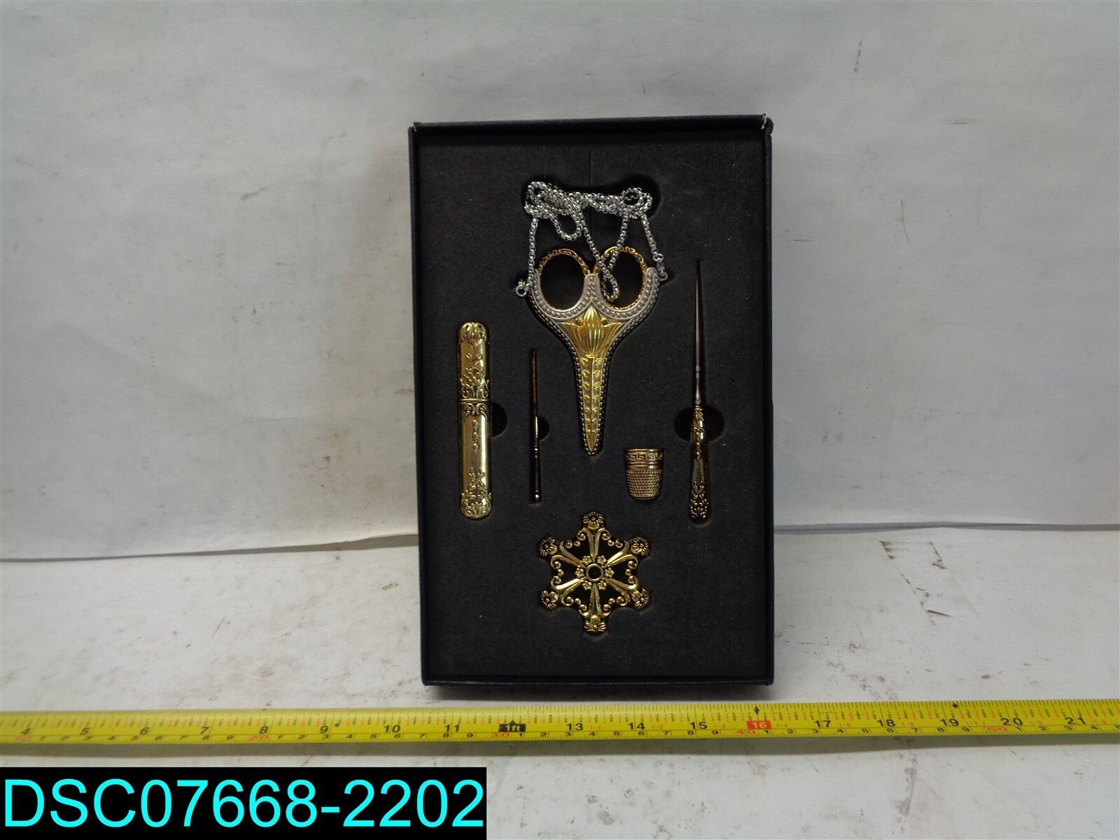 Embroidery Scissors Kit Golden Exquisite Retro Scissors Antique Sewing Scissors