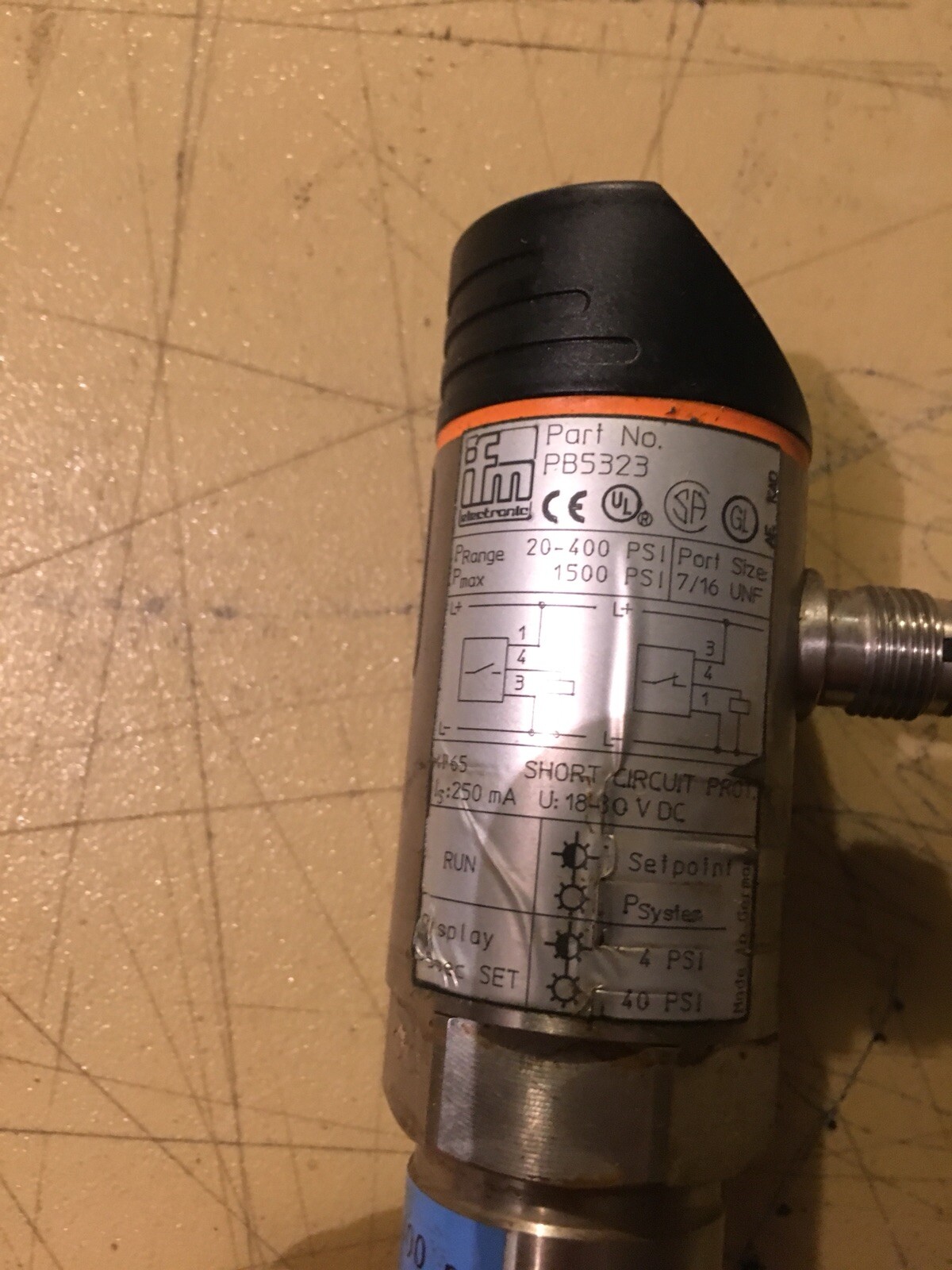 IFM PB5323 PRESSURE SENSOR 20-400psi 1500psi MAX