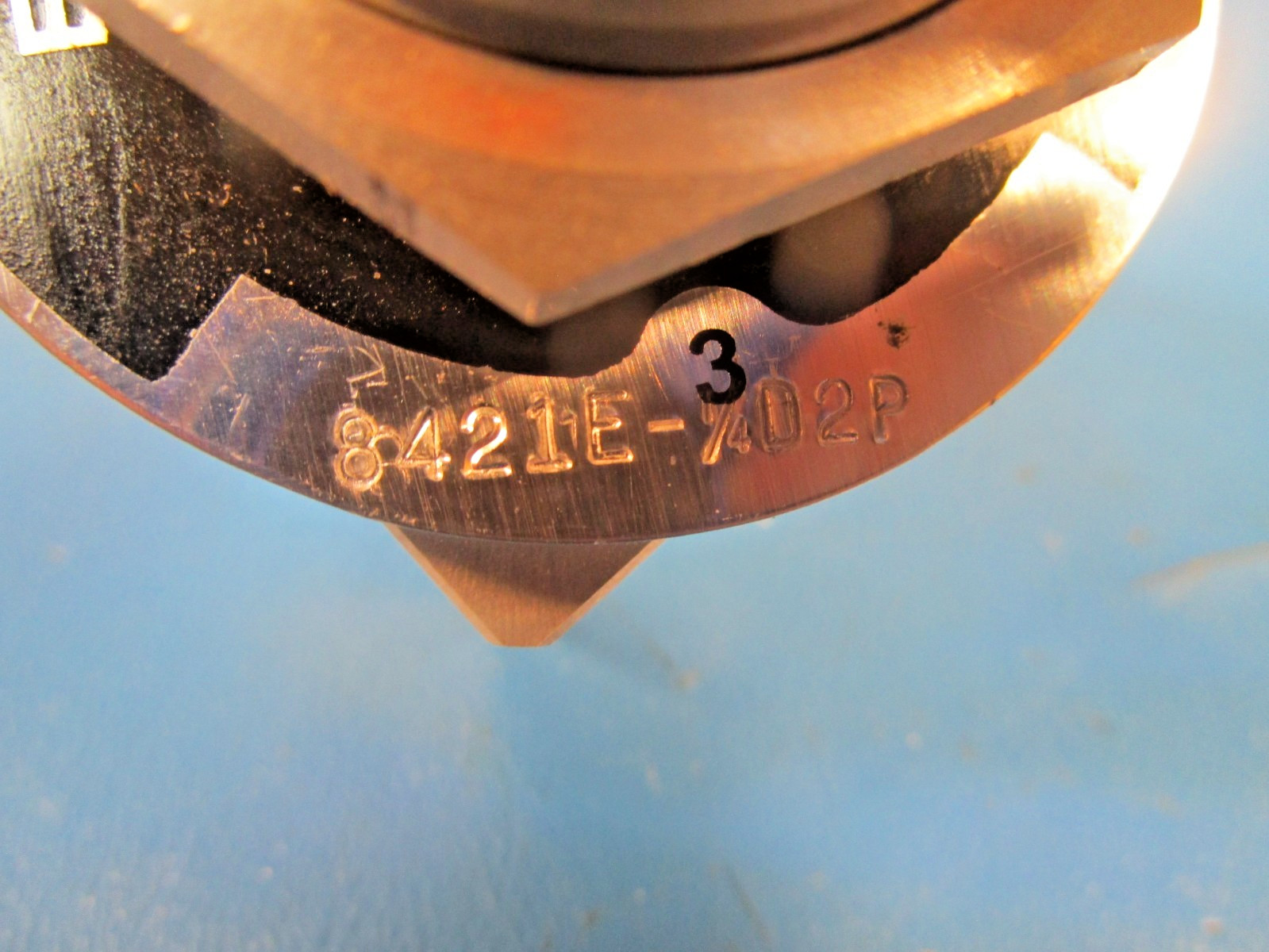 Parker 8421E-1/4D2P, MINI LO-TORQ VALVE-6, Directional Control Valve