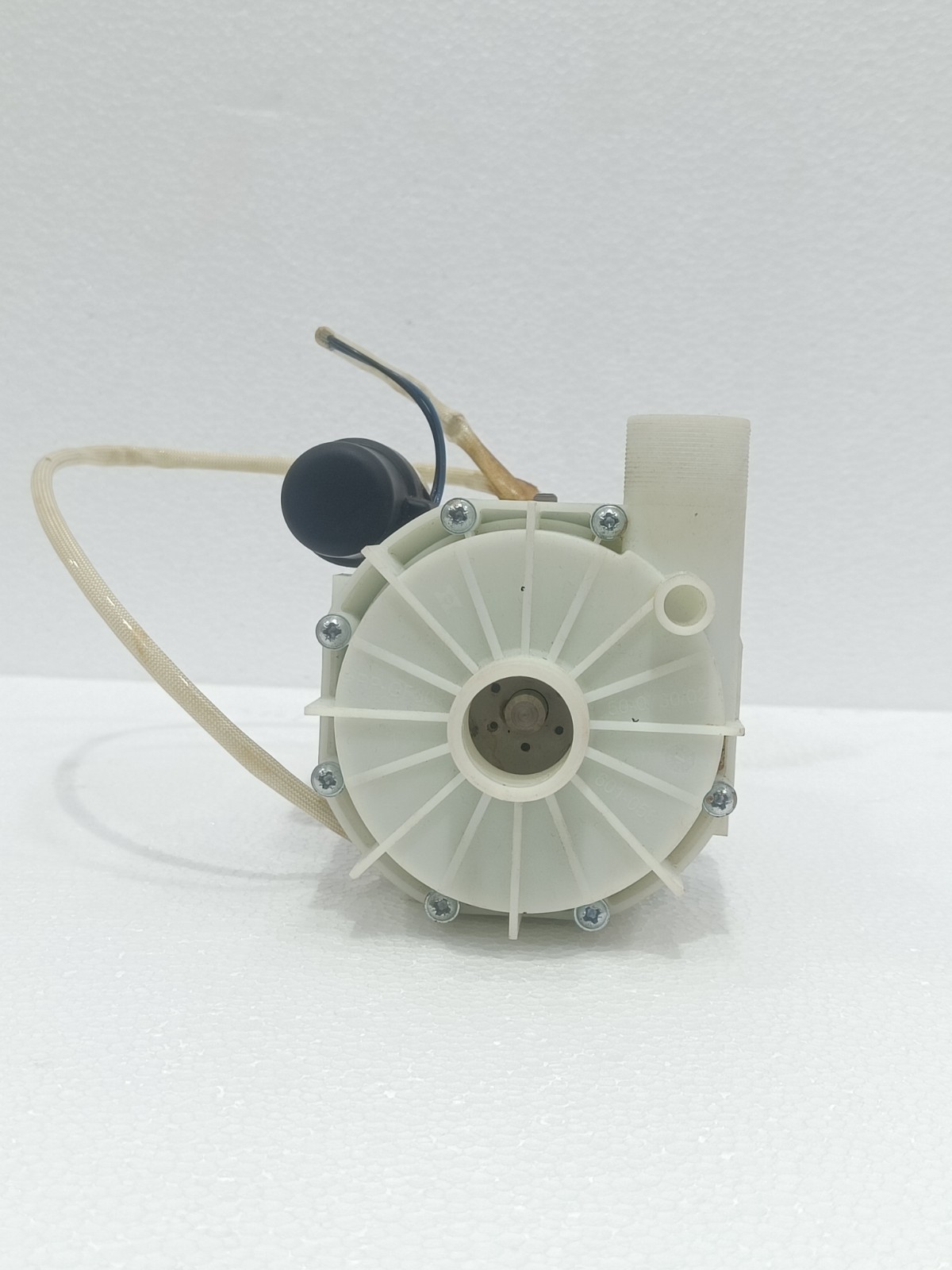 HOBART HALFLOWTIC COMPACT DRAIN WATER PUMP UP30-506 240V 3600 RPM 0,85 A GERMANY