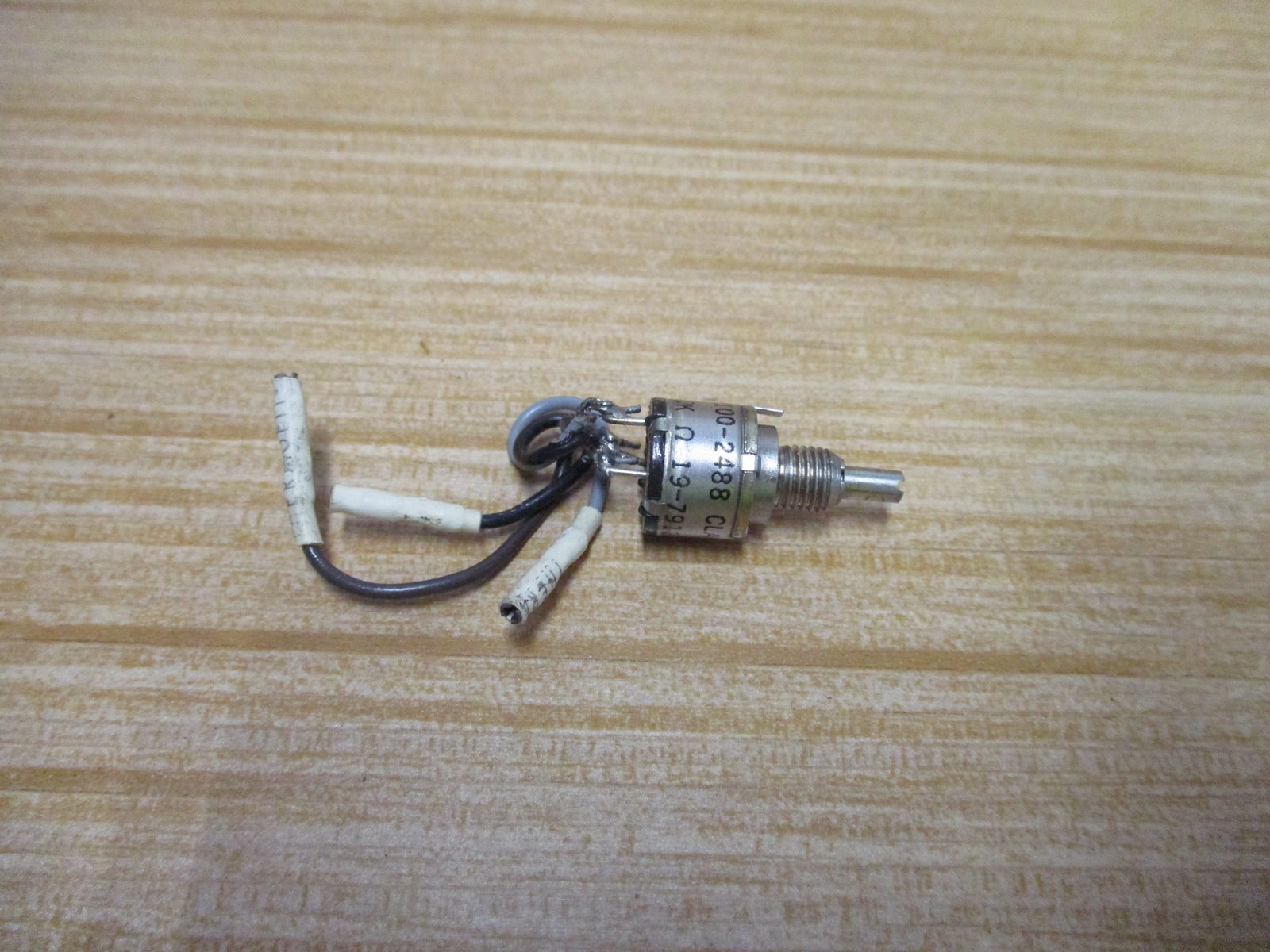 Clarostat 2100-2488 Potentiometer 21002488