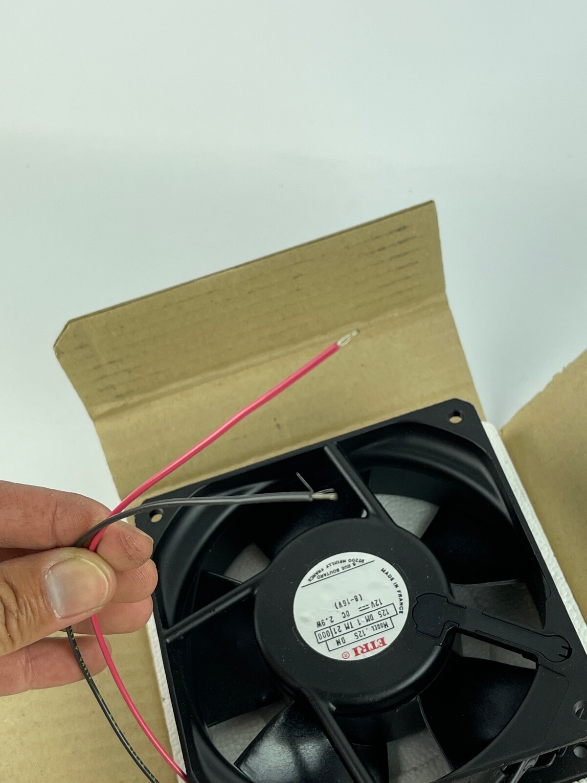 ETRI MODEL 125 DM 1 TM 2 21 FAN