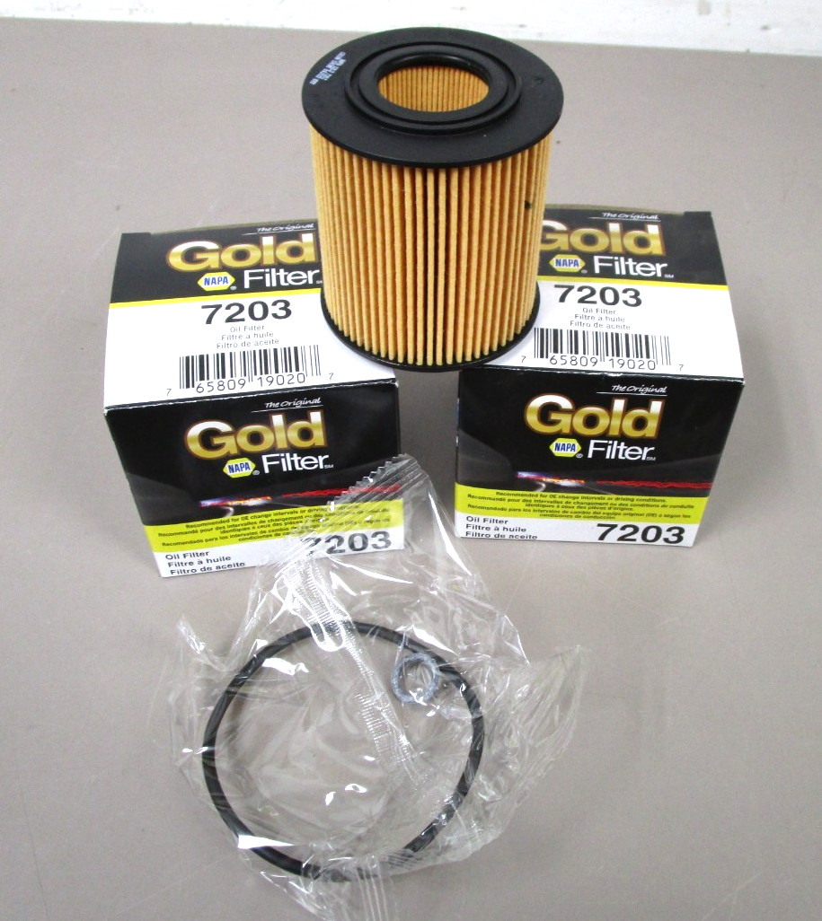 Lot of 2 —- Engine Oil Filters NAPA 7203