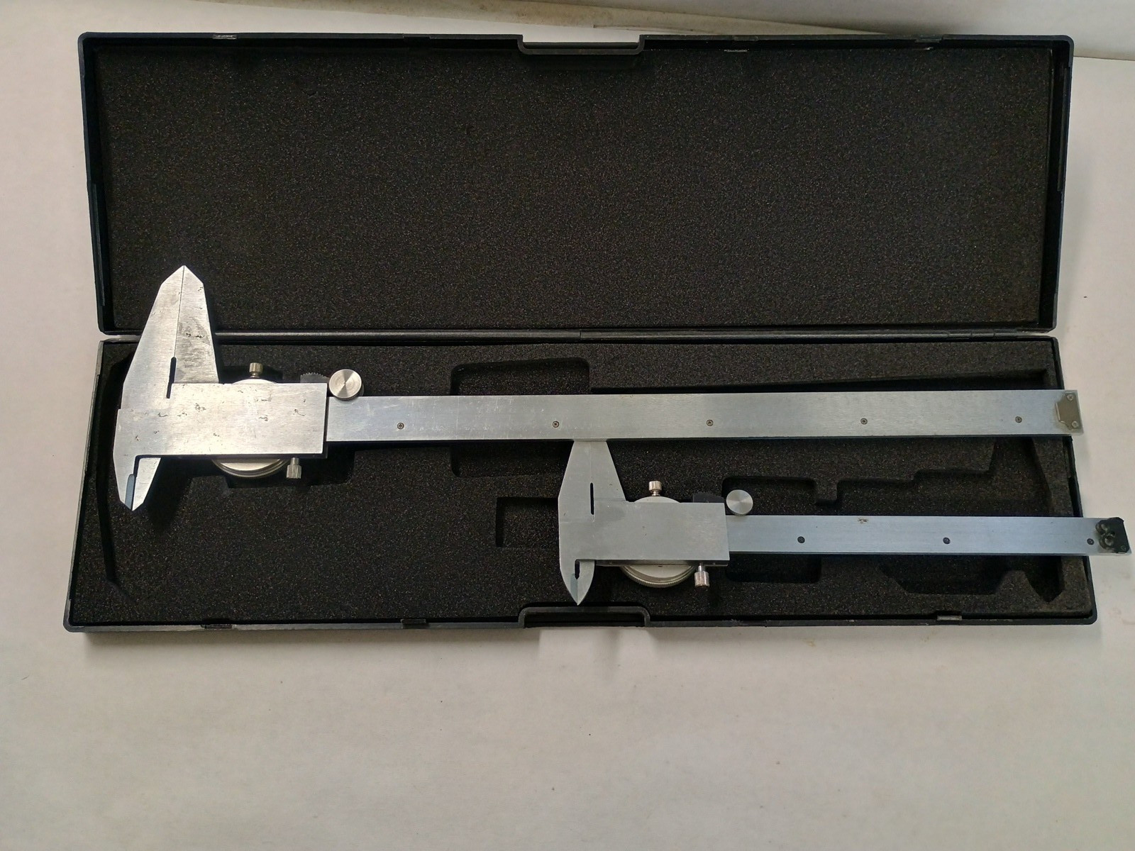 10B-0612 6″ & 12″ Black Face Calipers 0.001 Graduation