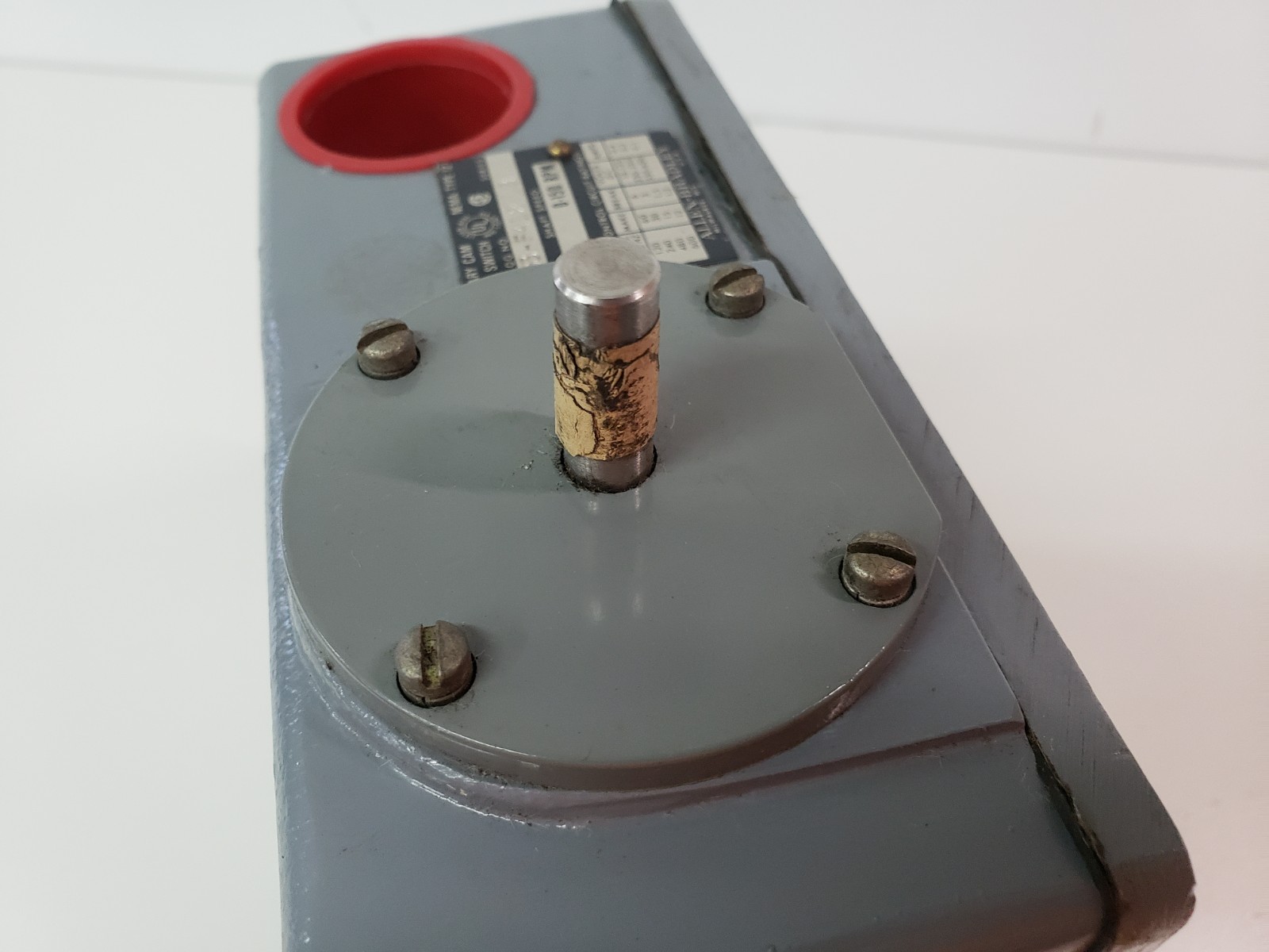 UNUSED – Allen-Bradley 803-F412 Ser. B Rotary Cam Limit Switch 0-150RPM NEMA 12