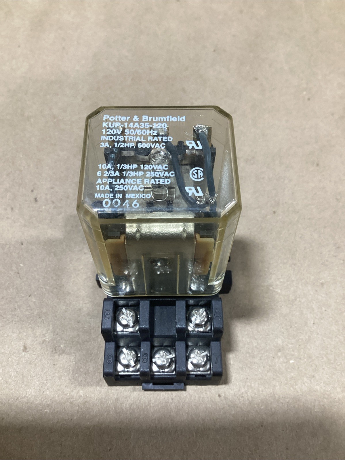 POTTER & BRUMFIELD Relay KUP-14A35-120 YOUNG NDSQ-11A BASE SOCKET