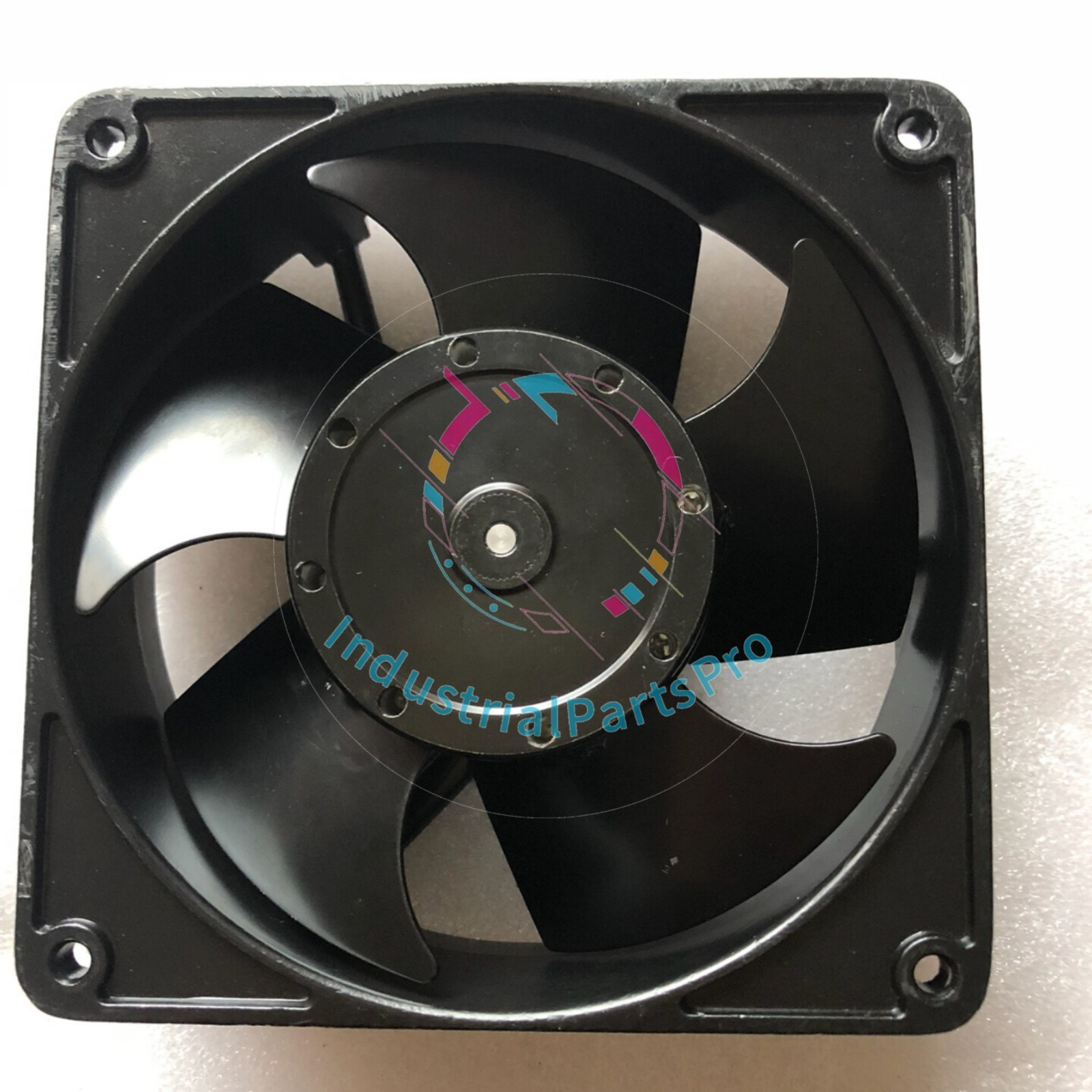 1PCS Royal Fan New in box UTHS457C Metal Cooling Fan AC 230V 20/18W