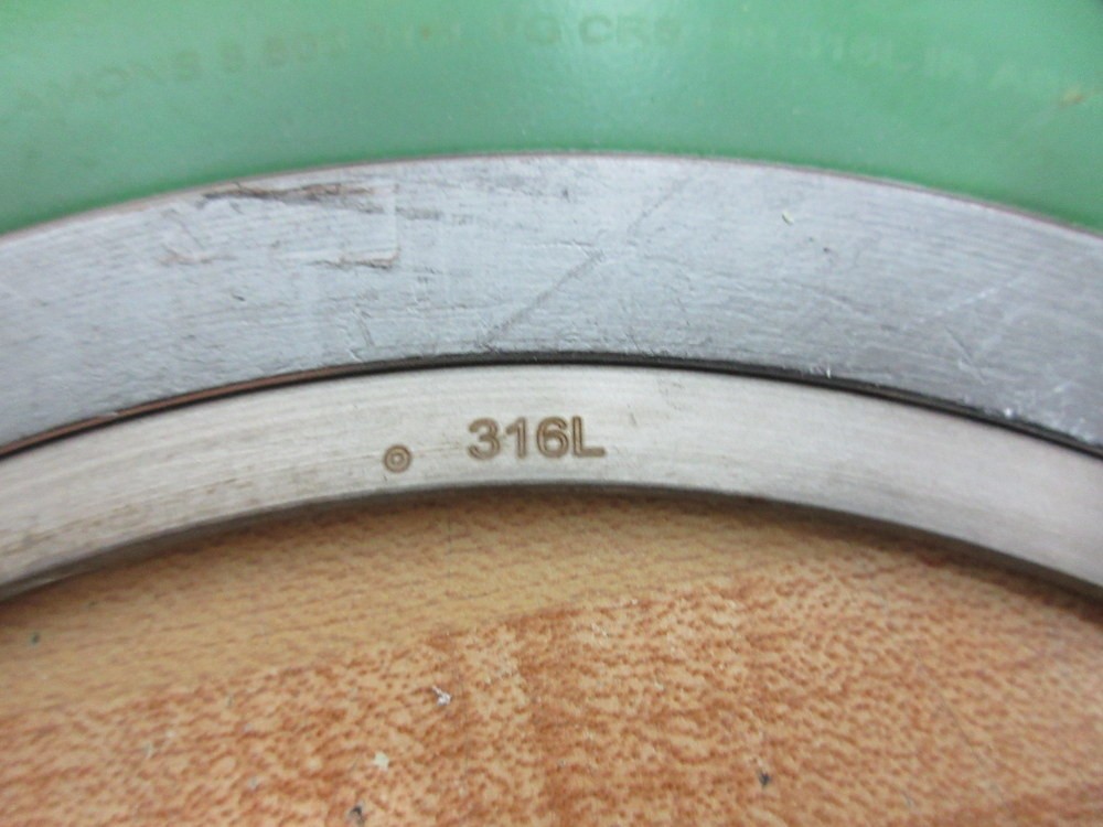 Lamons 8 600 316L FG CRS Gasket 8600316LFGCRS Some Shelf Wear (Pack of 10)