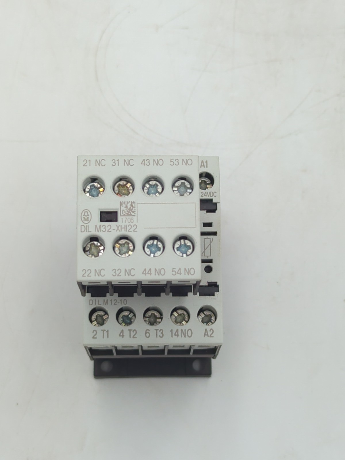 Moeller 276845 DILM12-10 24VDC coil with DILM32-XHI22 Used