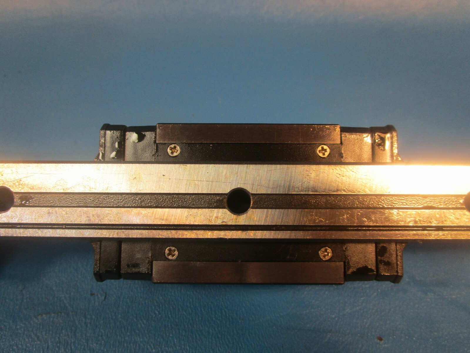 LSK, GL20CA2T711 2IIPZ2, TWO GL20CA Linear Square Slider Blocks on a 711mm Rail