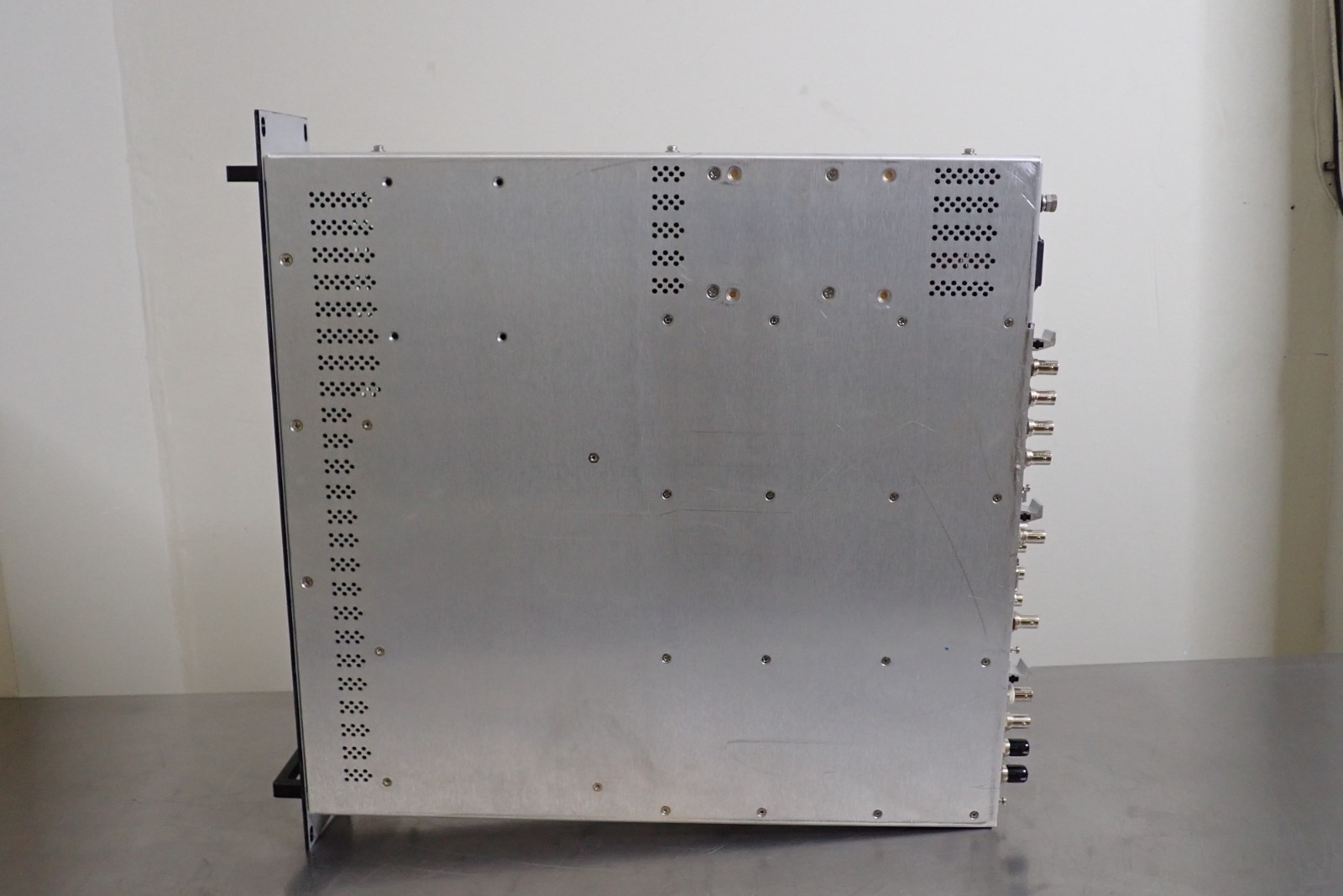 Trak Systems 9000B 9000BN Lockheed Martin 85-0004740-01 Timing Mainframe Chassis