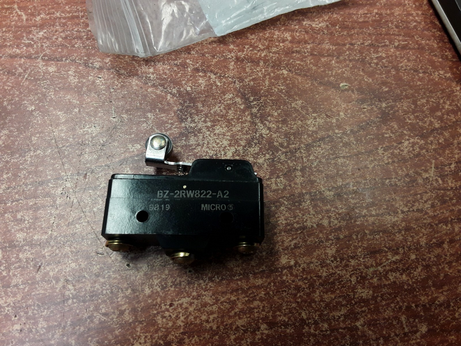 BZ-2RW822-A2 Micro Switch