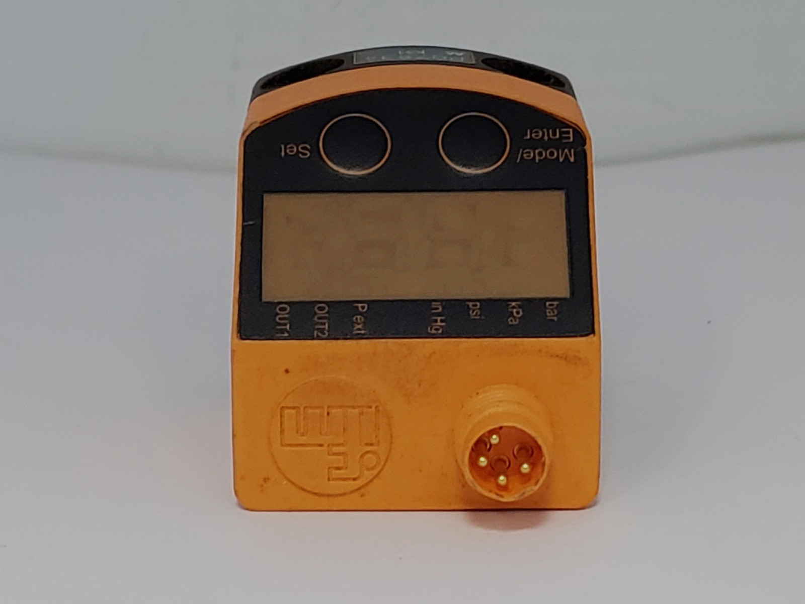 IFM ELECTRONIC PQ7834 PNEUMATIC PRESSURE SENSOR 4 PIN 32 VDC PNP NO NC